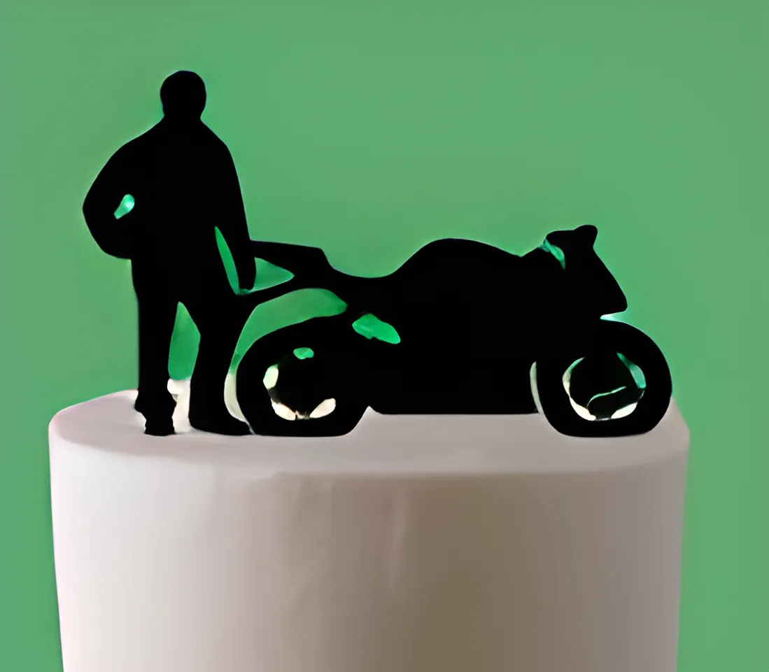 3D Sculpted Motorbike Topper Cake – Bal Cakery