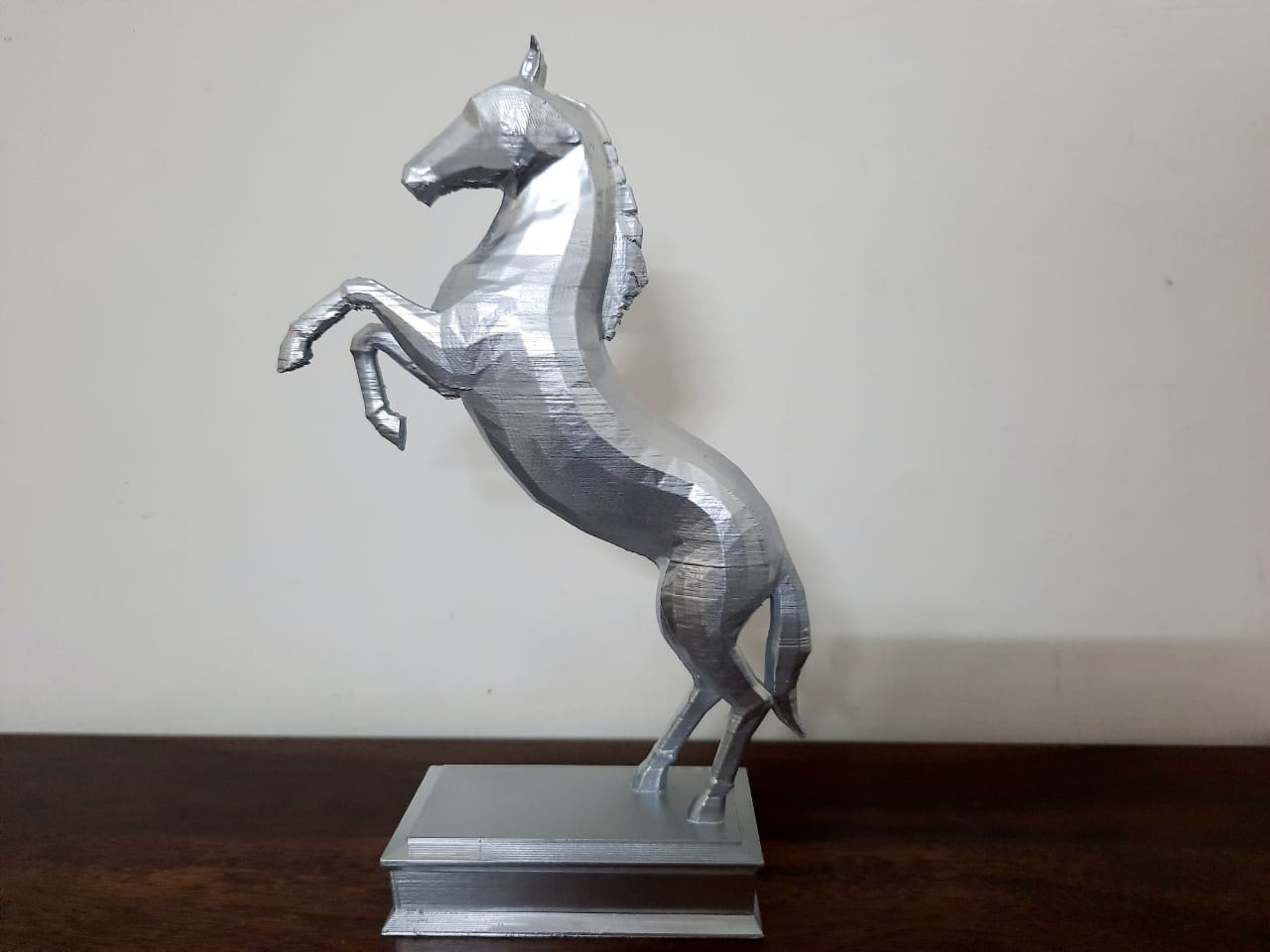Miniatura 4 do modelo 3D Horse - Rearing
