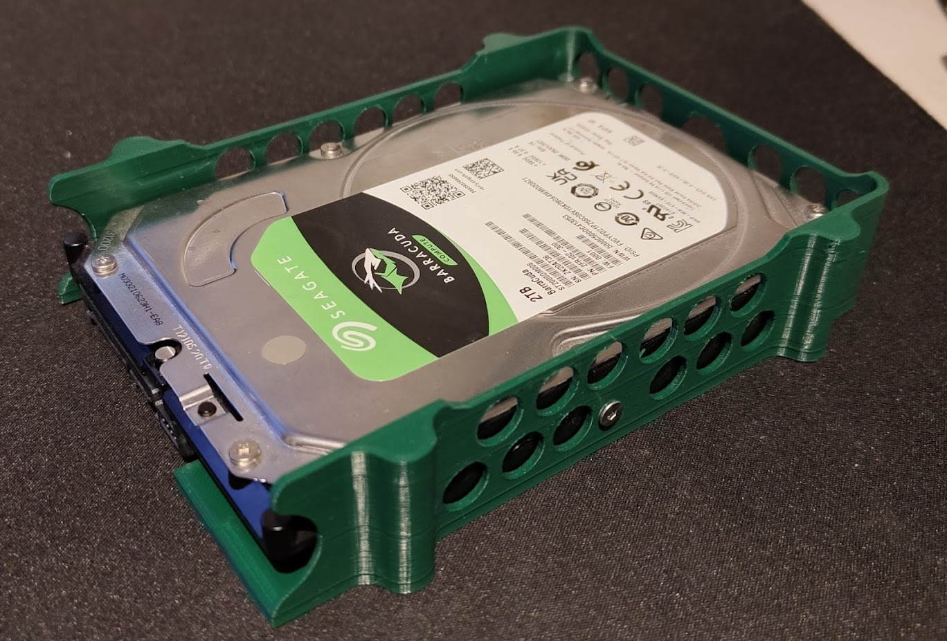 Stackable HDD Caddy & Cage with Top by darthmorf Download free STL