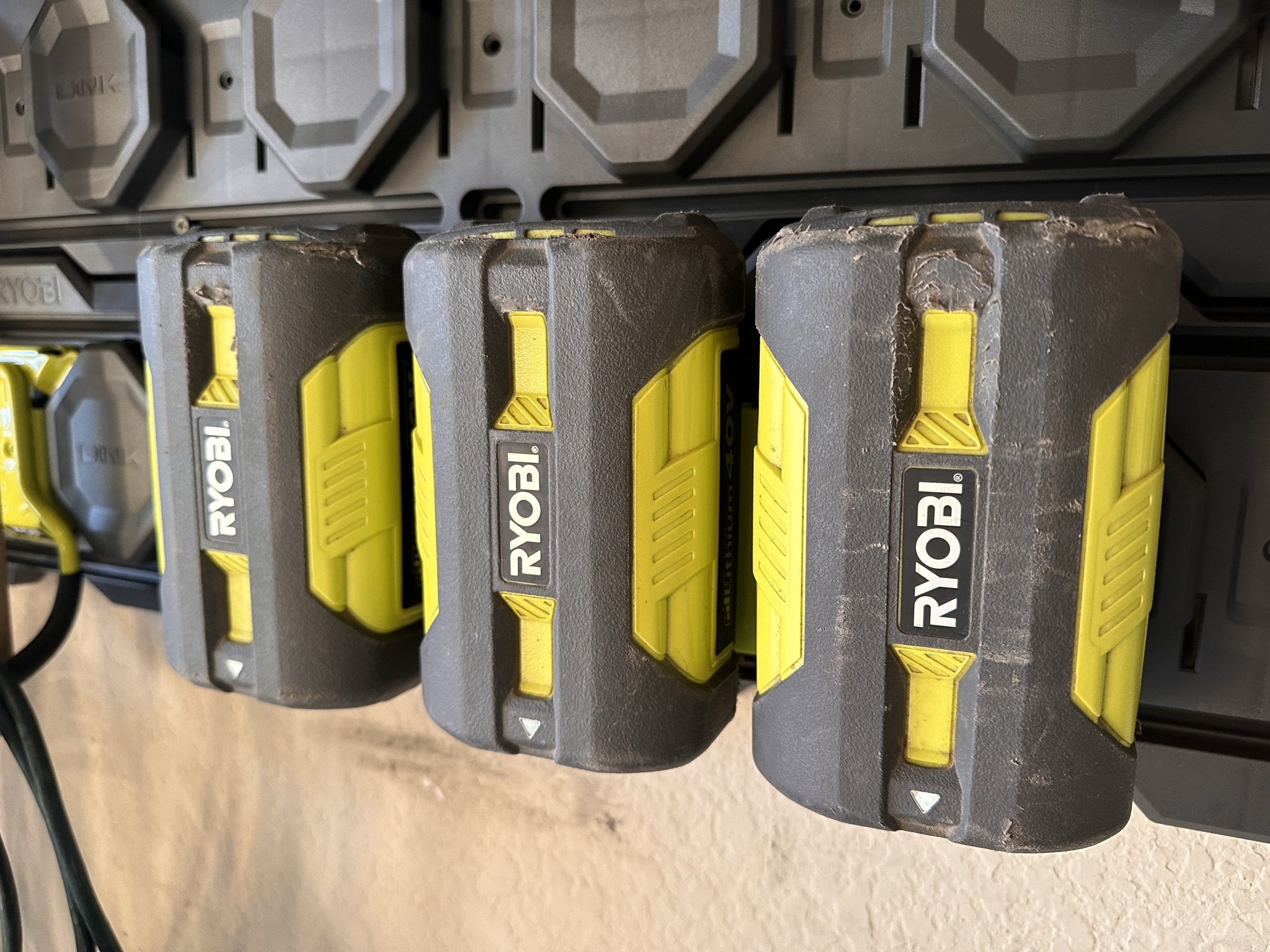 40V Batteries mount for Ryobi Link