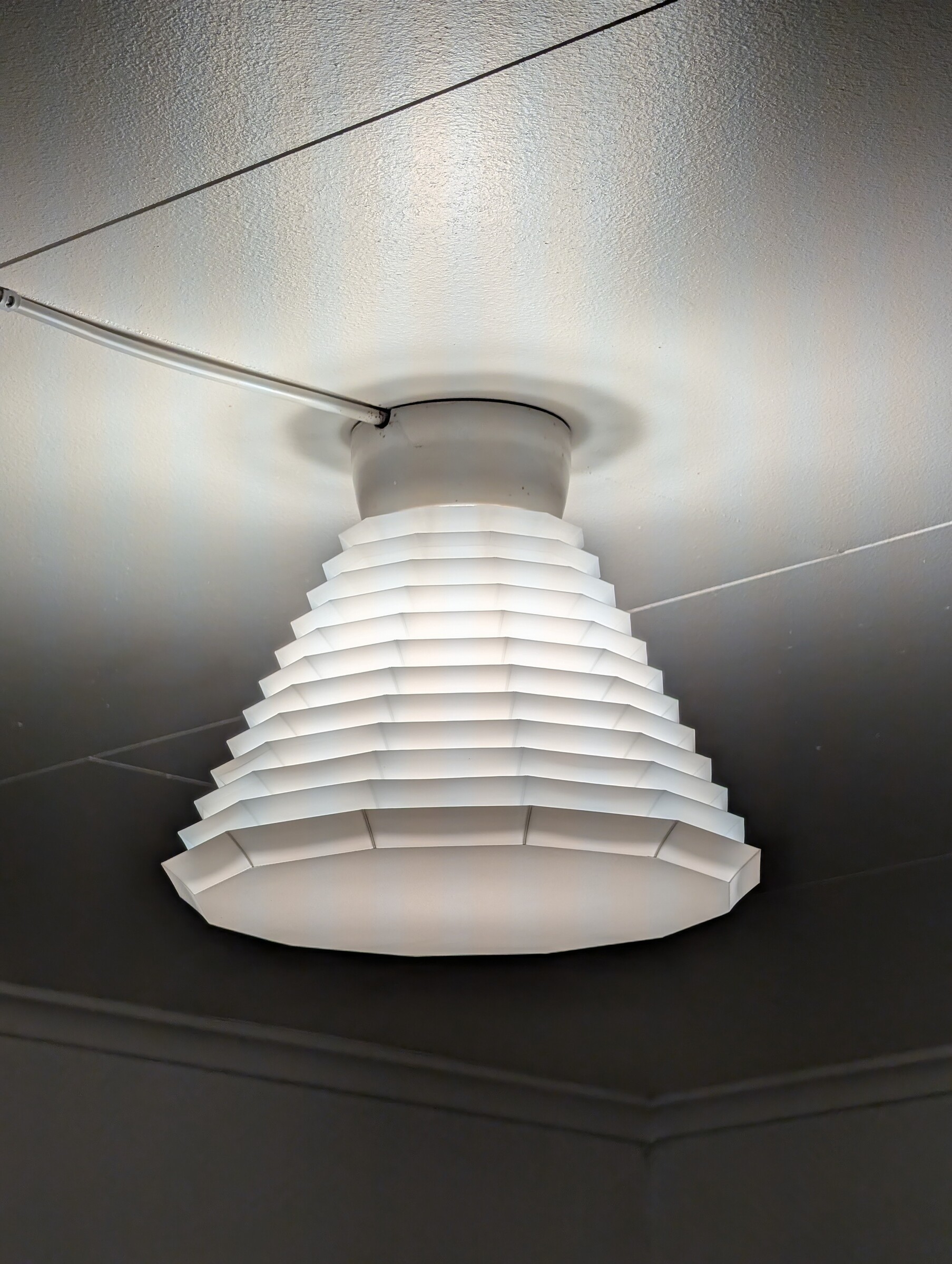 Ceiling lamp shade