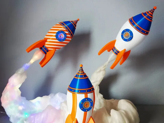 Rocket multicolor remix lamp with customizable glass