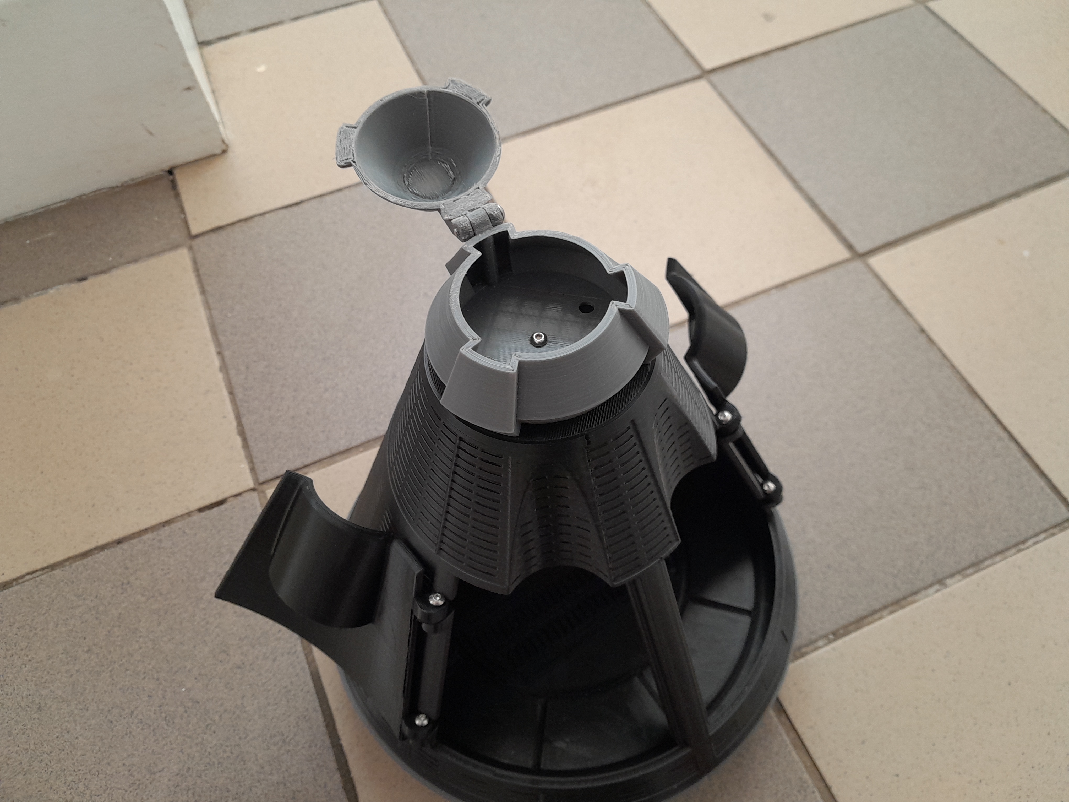 Mk2 Command Pod from Kerbal Space Program — miniatura 36