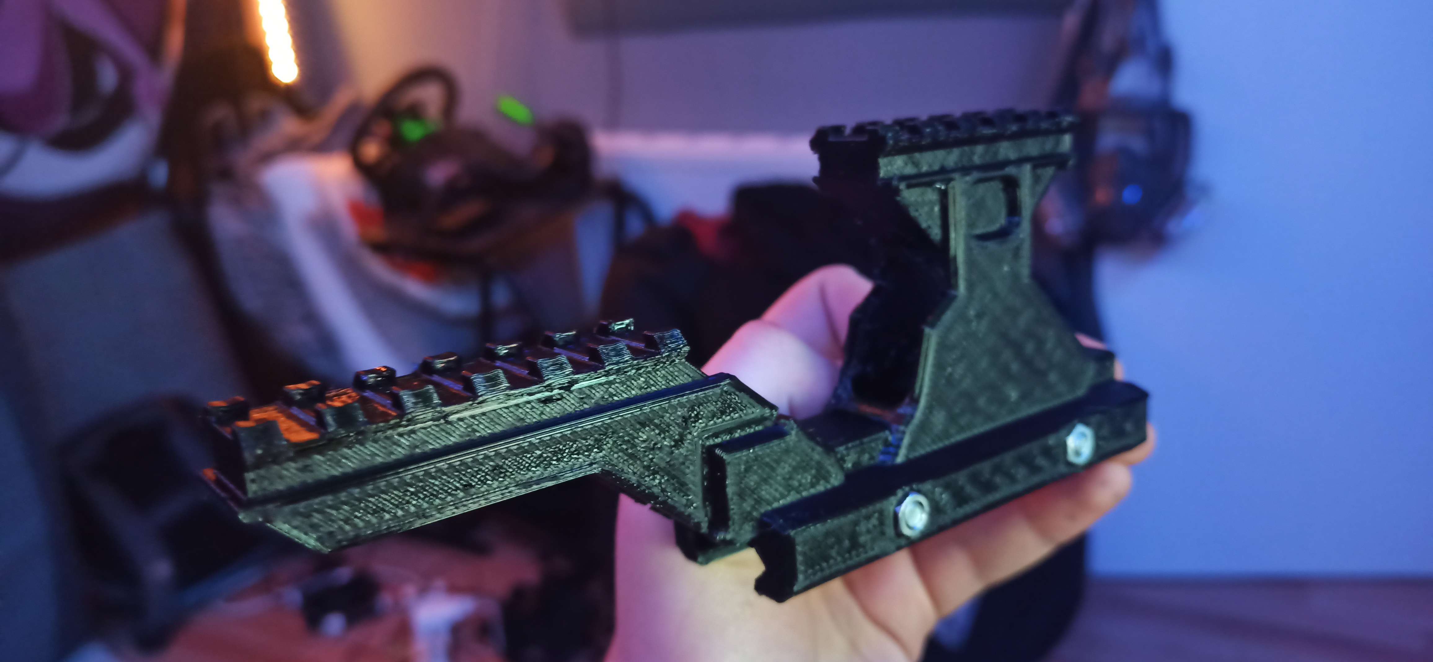 Airsoft Hydra mount