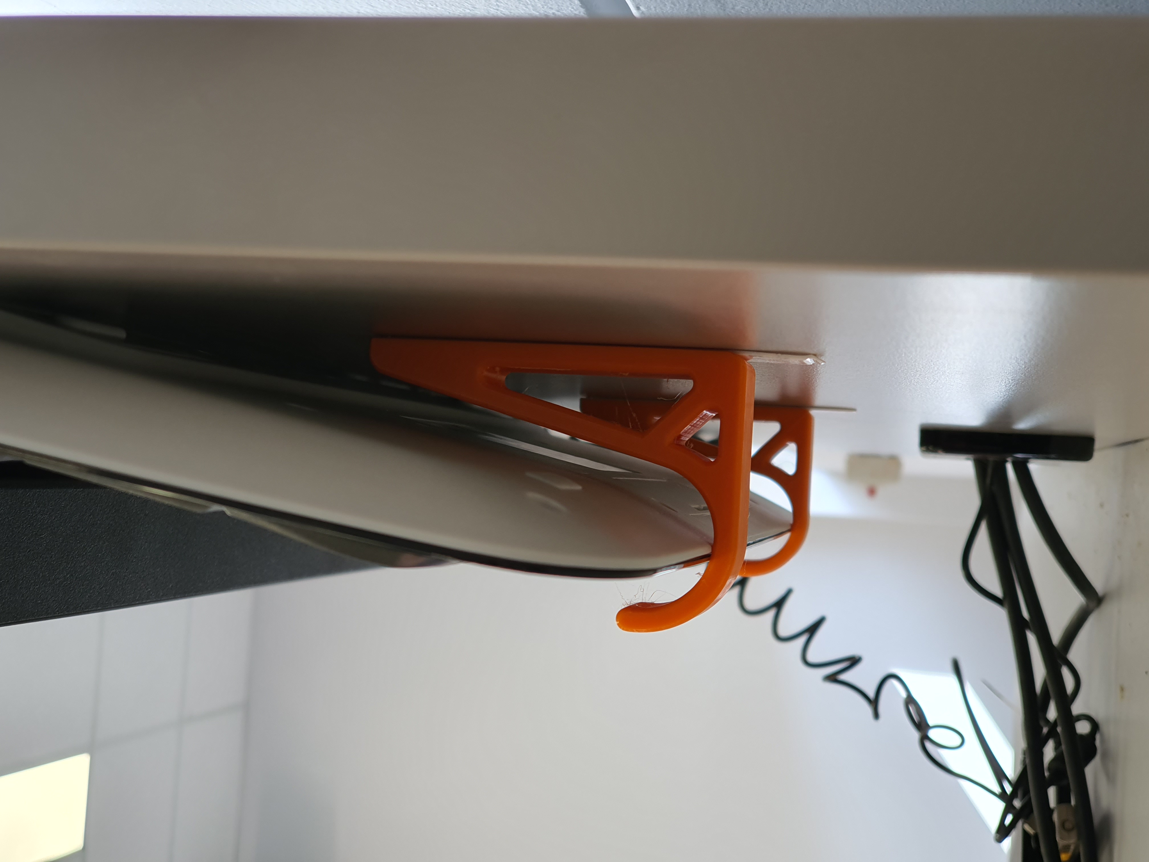 Miniatura 3 do modelo 3D Keyboard Wall Mount Hooks (Command Strip)