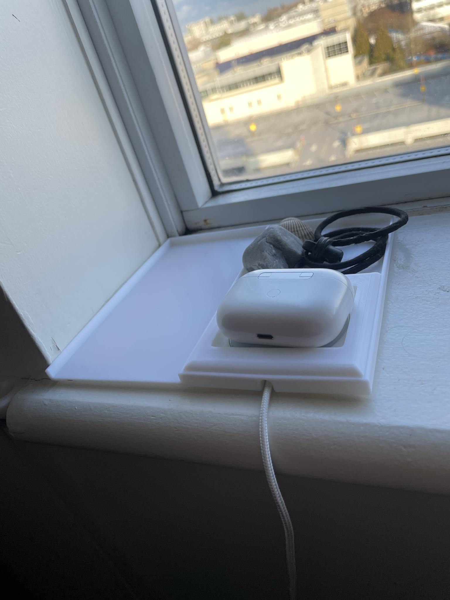 Airpods + Iphone + Bits Catchall (Wireless Charging)