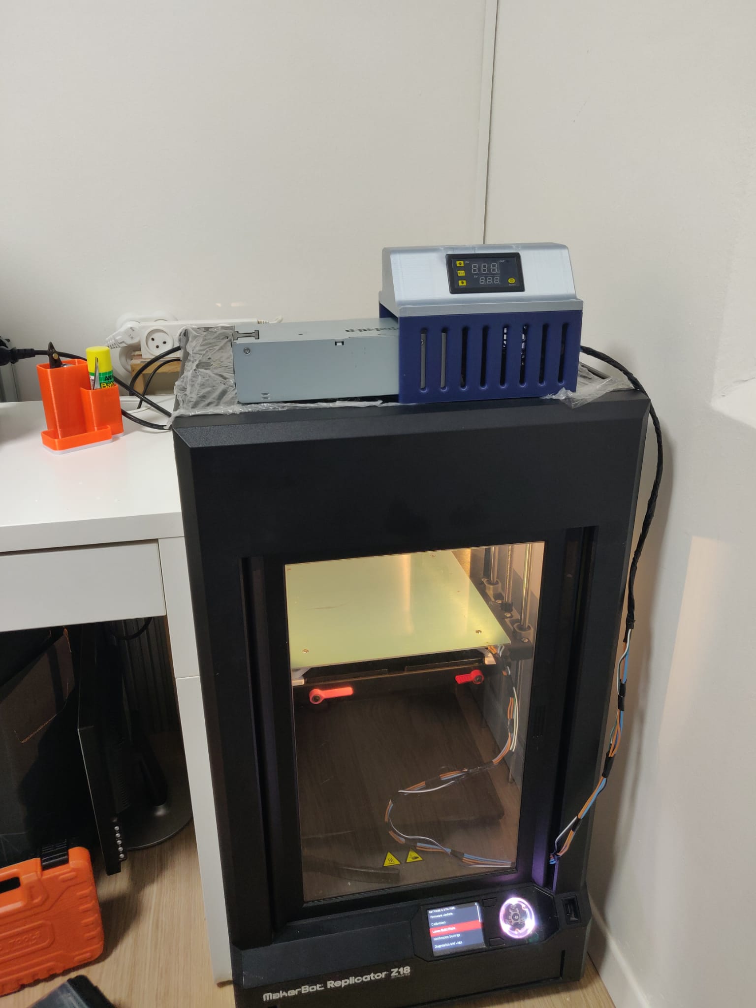 makerbot z18 heatbed (heat bed) by Ofir Eliezer Download free STL