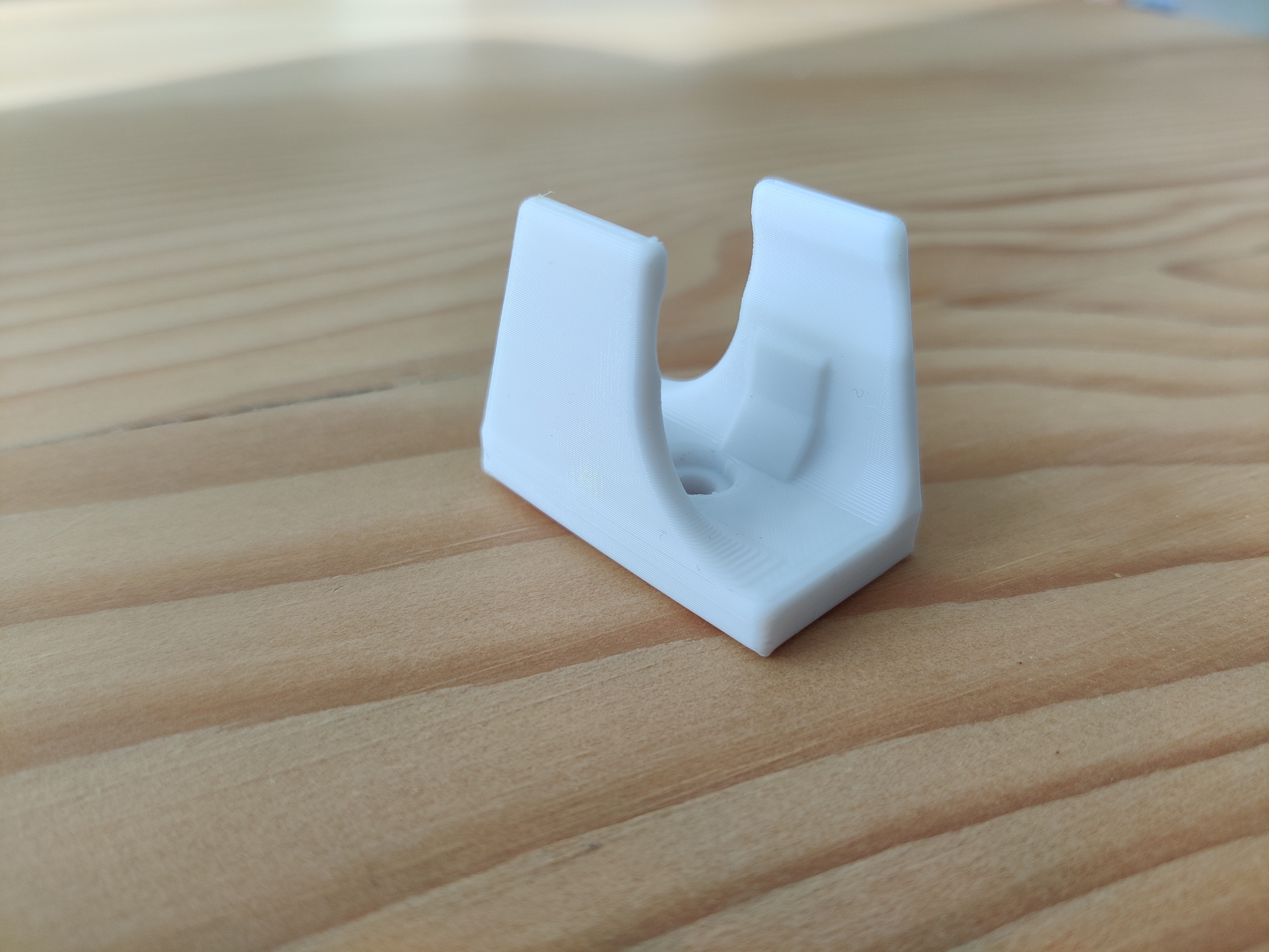 roller shutter crank holder (Attache barre de volet roulant 18 mm)