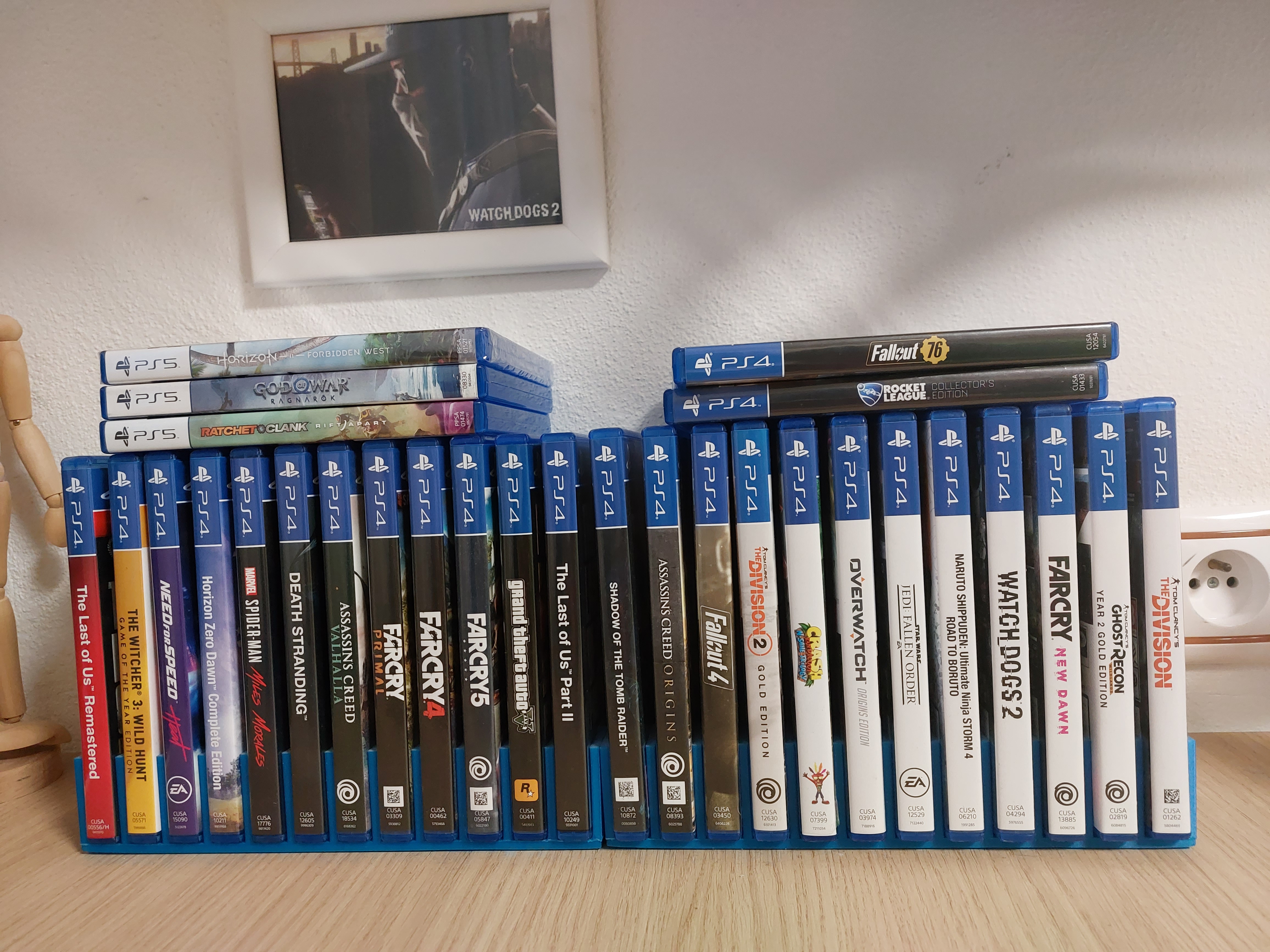 Miniatura 3 do modelo 3D PS4/PS5 games holder