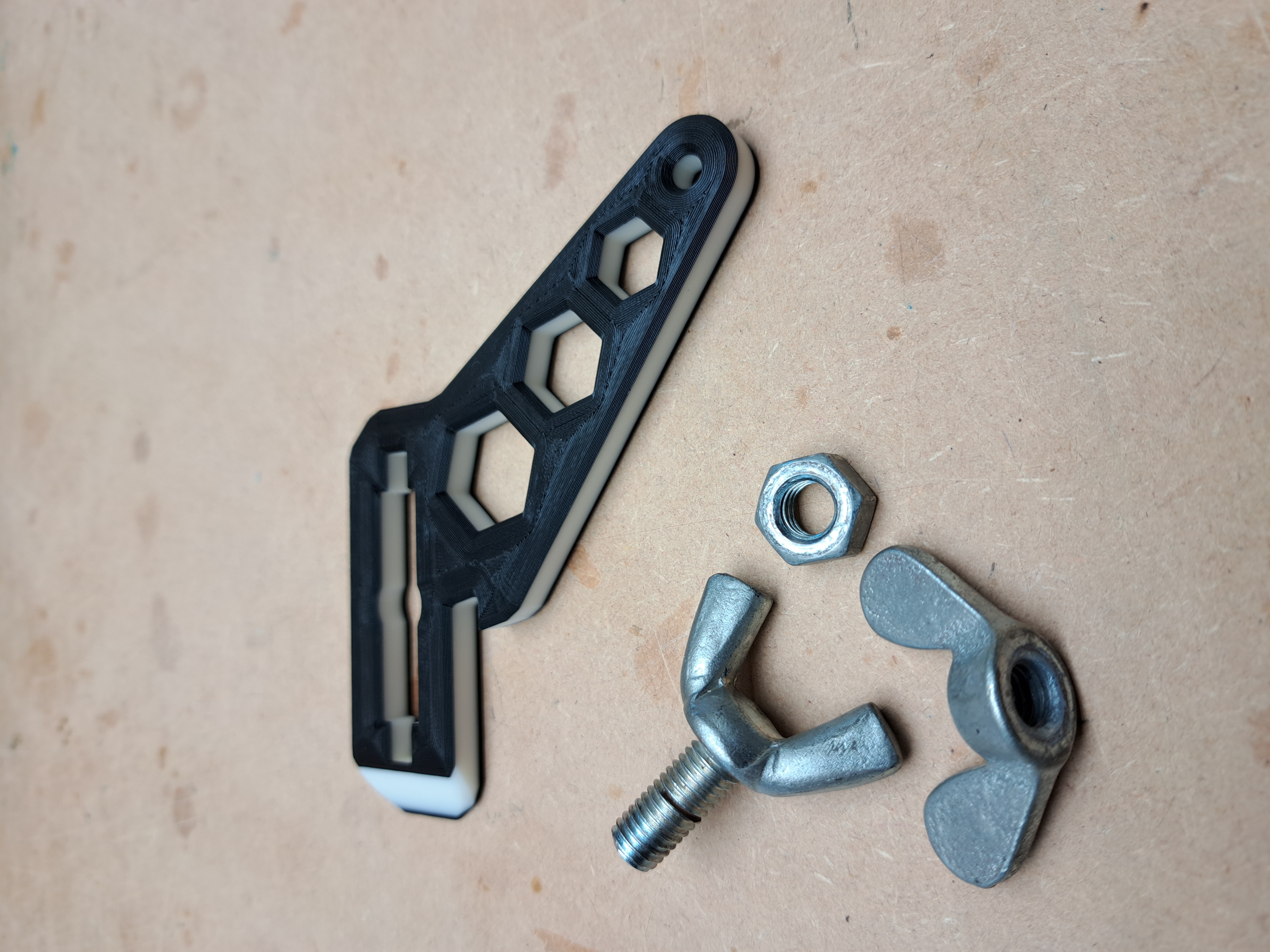 Gorilla Grip - Rigging Tool