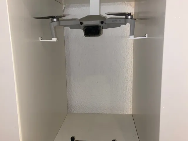 Floating DJI Mini stand