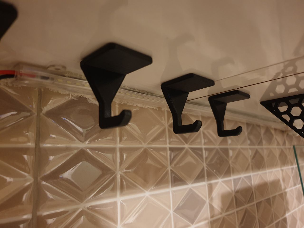 Adhesive kitchen hooks