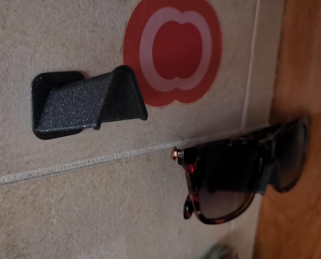 Glasses holder