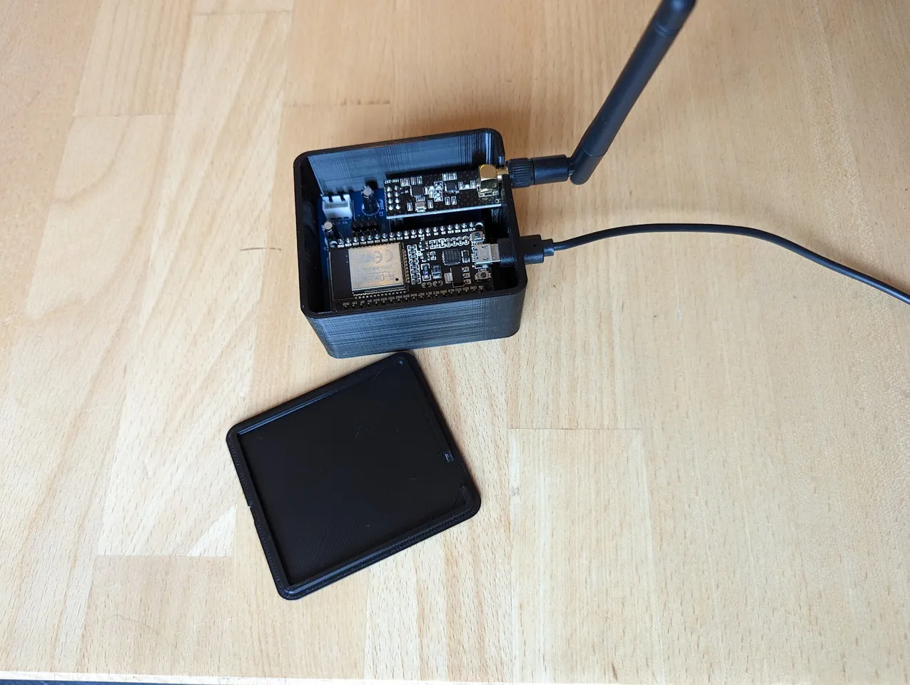 ESP32 Ahoy openDTU PCB housing by Gilladur | Download free STL model ...