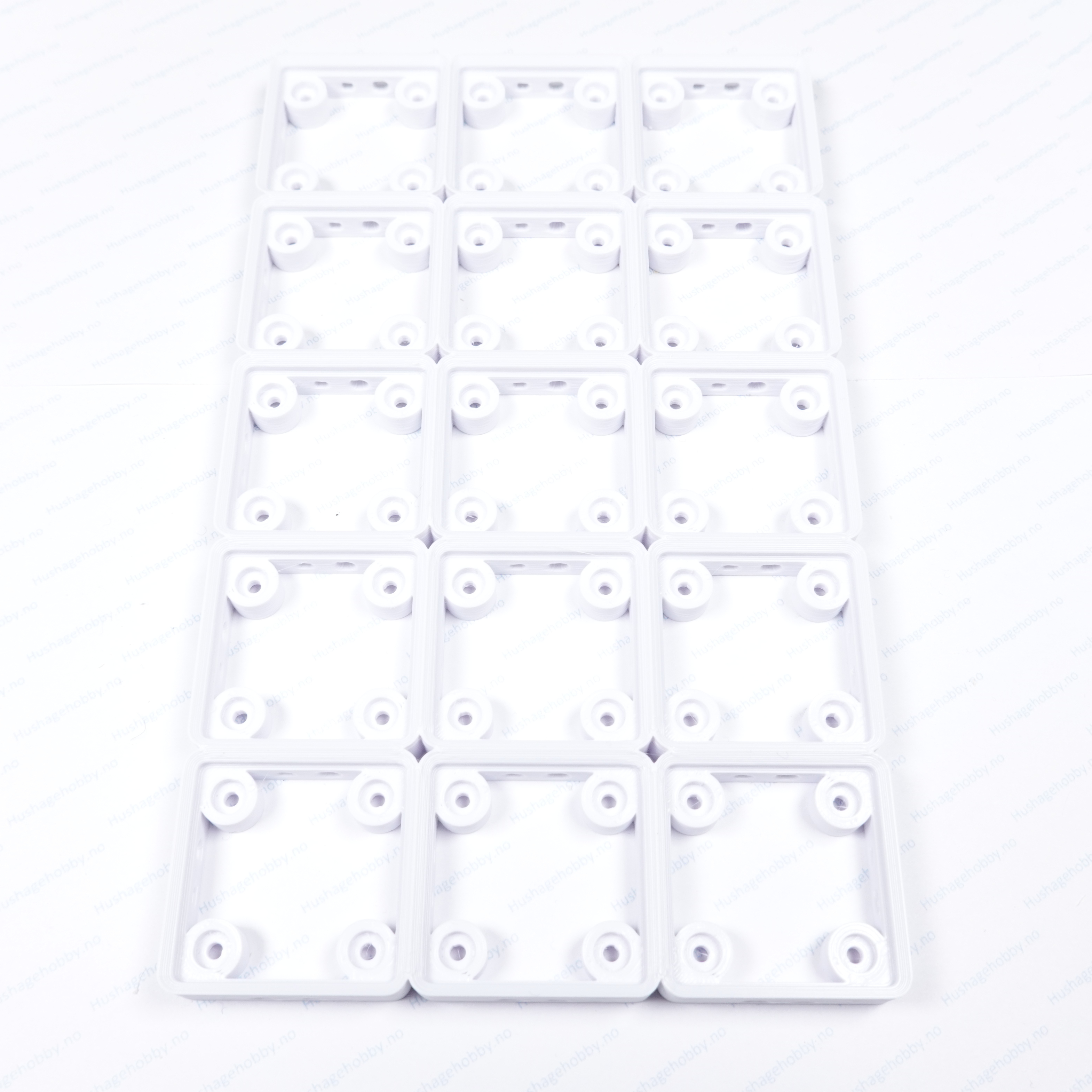 Gridfinity Baseplate M2 5 Screw Togheter By HusHageHobby no gridfinity-baseplate-m2-5-screw-togheter-by-hushagehobby-no