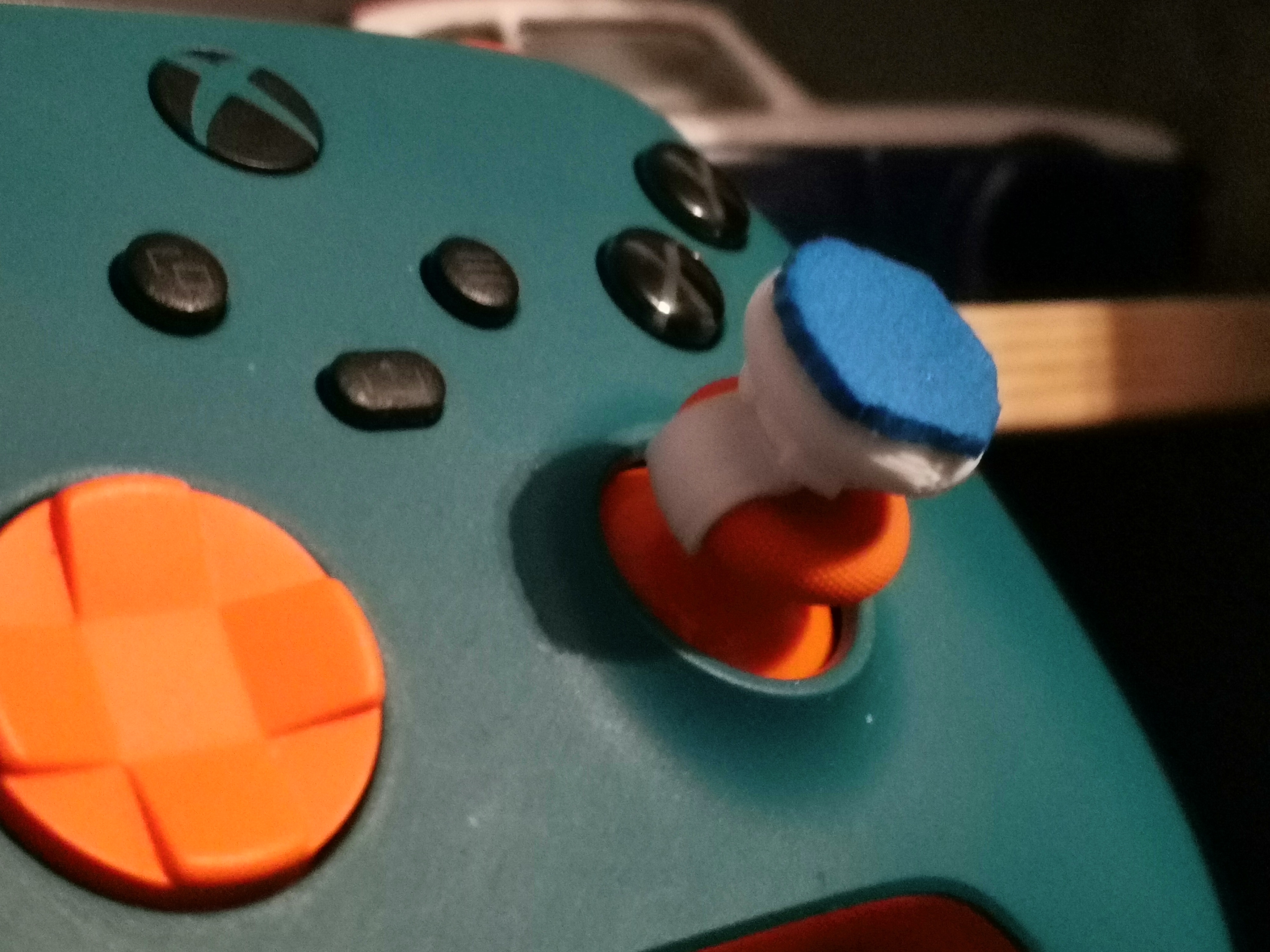 Xbox one Aim Stick Extansion by Clay_47 Download free STL model
