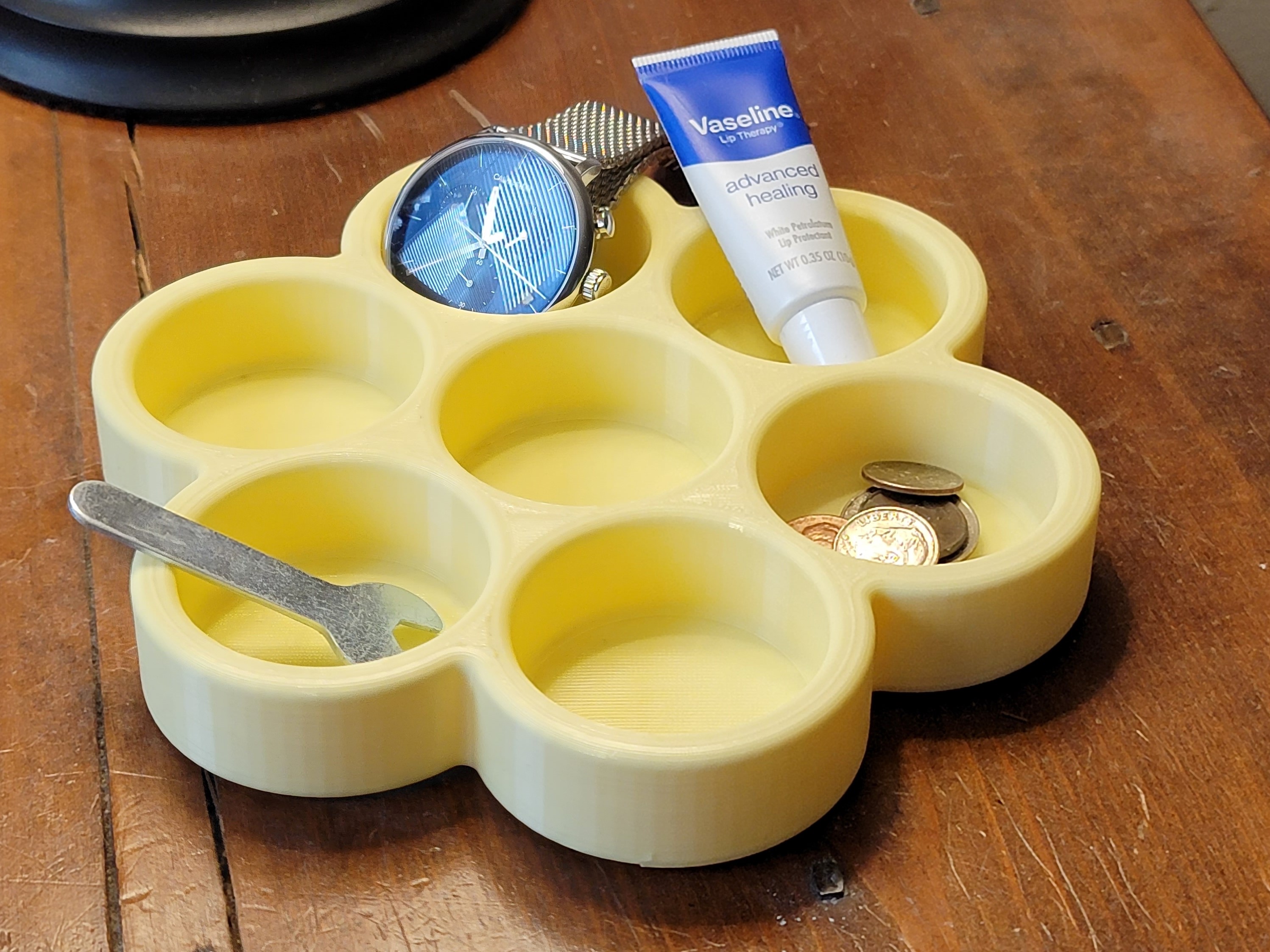 Pleasant Flower Catch-All Tray