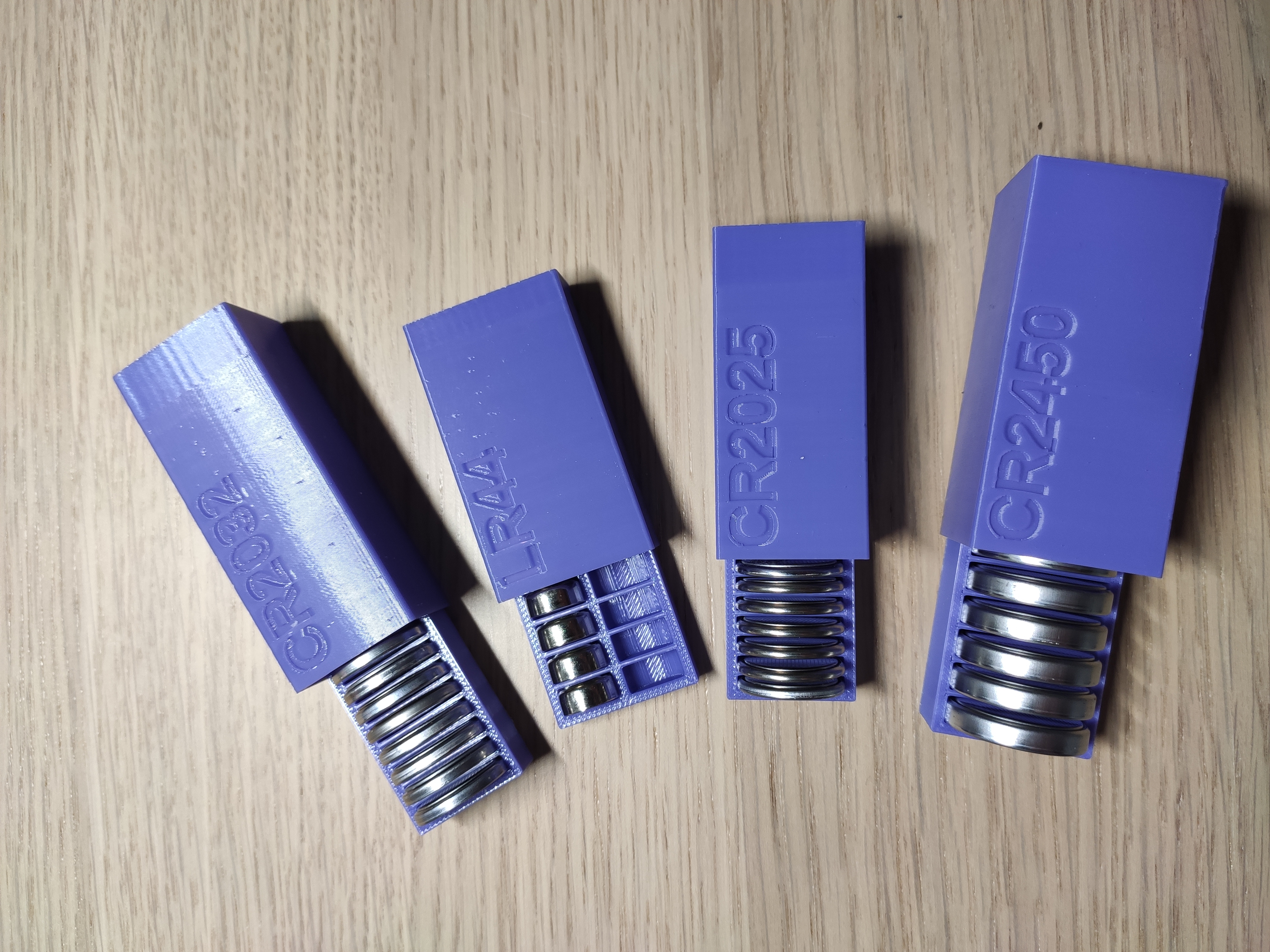 Small-Battery Cases (Parametric) v3 3D model thumbnail