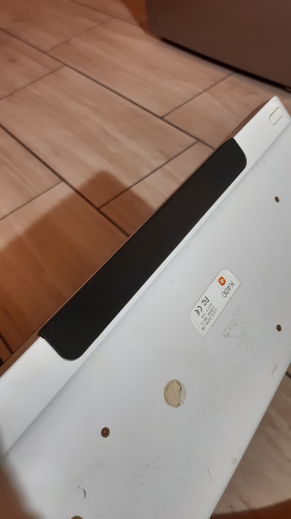 Logitech K400 Elem Fedél