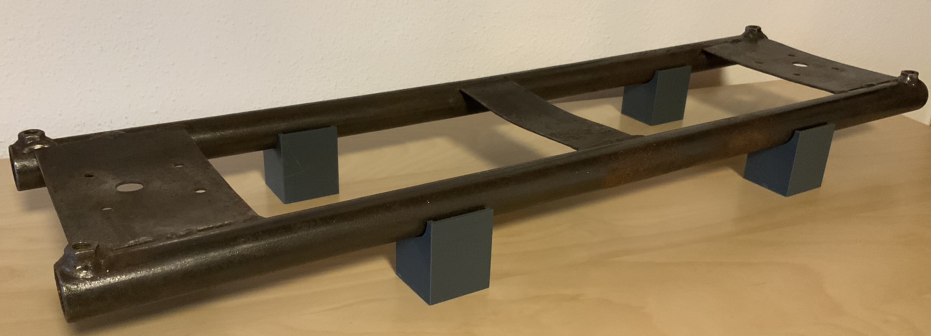 Paint support for pipes (30mm diameter) by Enginetris GmbH | Download ...