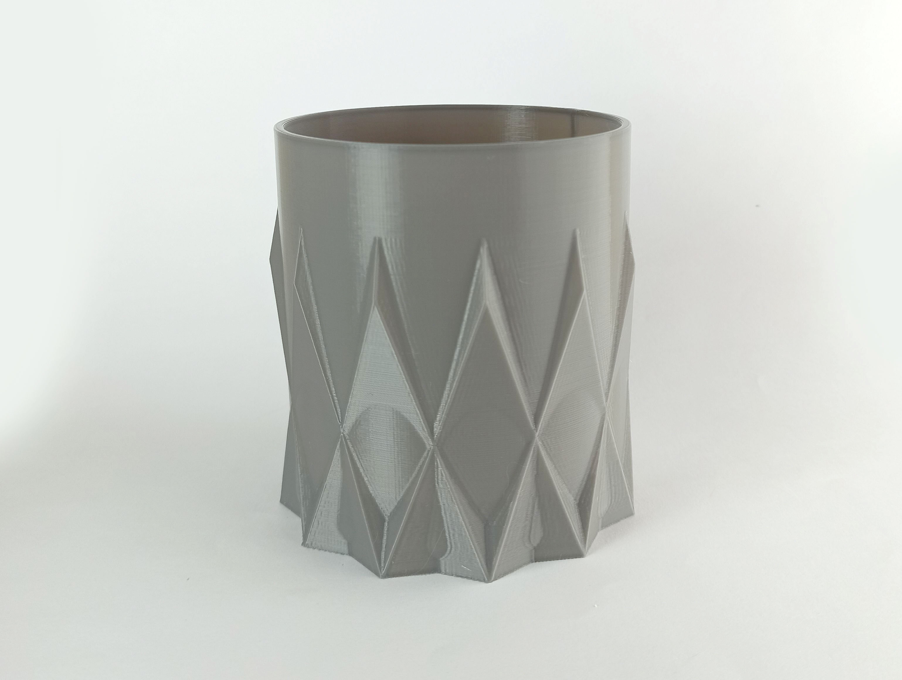Flower Pot - Spikes x4 by GreenCopper | Download free STL model ...