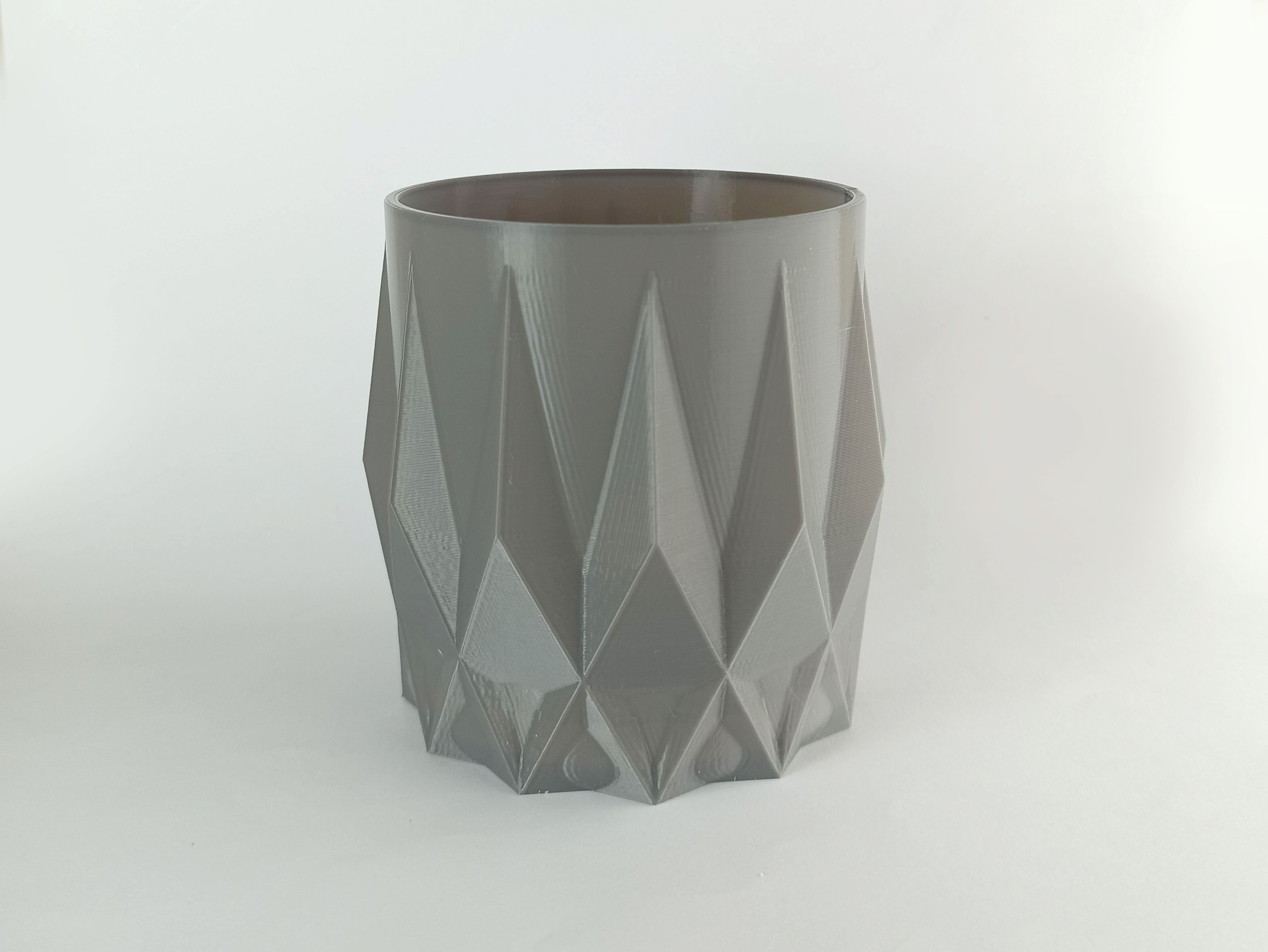 Flower Pot - Spikes x4 by GreenCopper | Download free STL model ...
