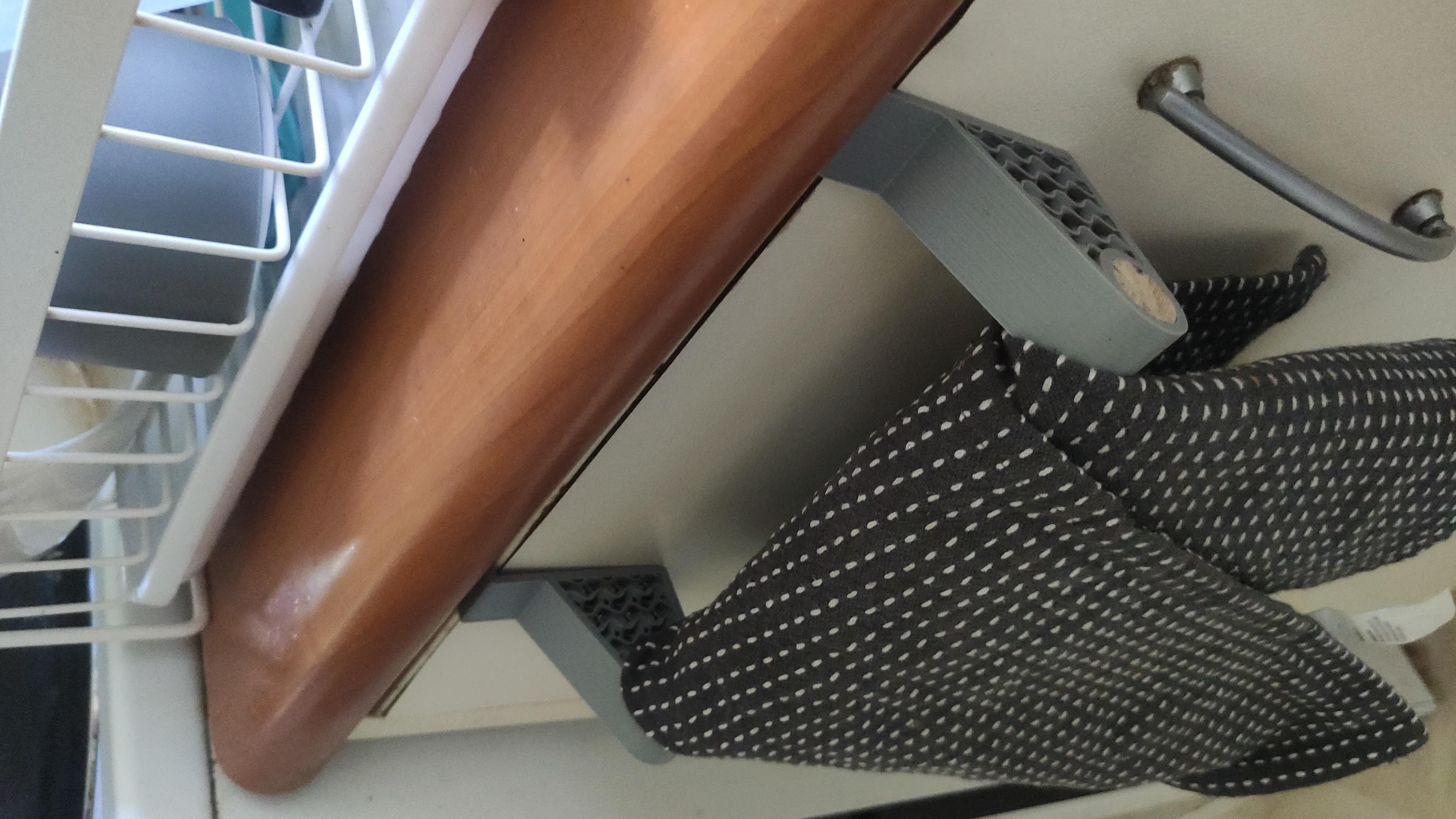 Kitchen towel rack bracket for 16mm dowel