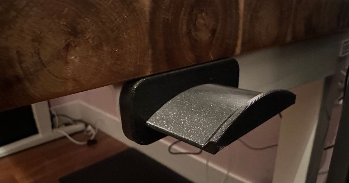 headphone mount for Uplift desks and Bose headphones by