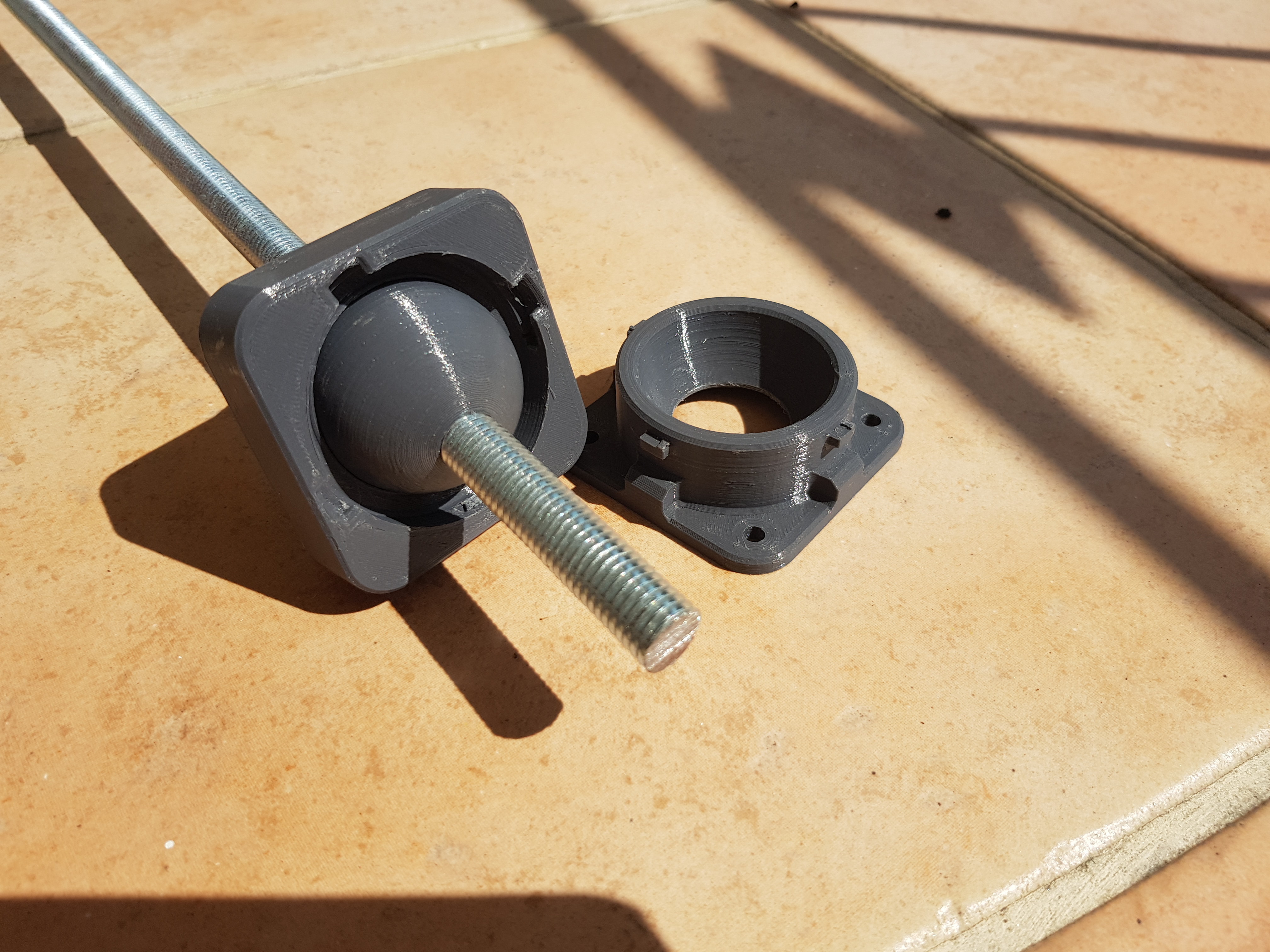 Ball joints for DIY table