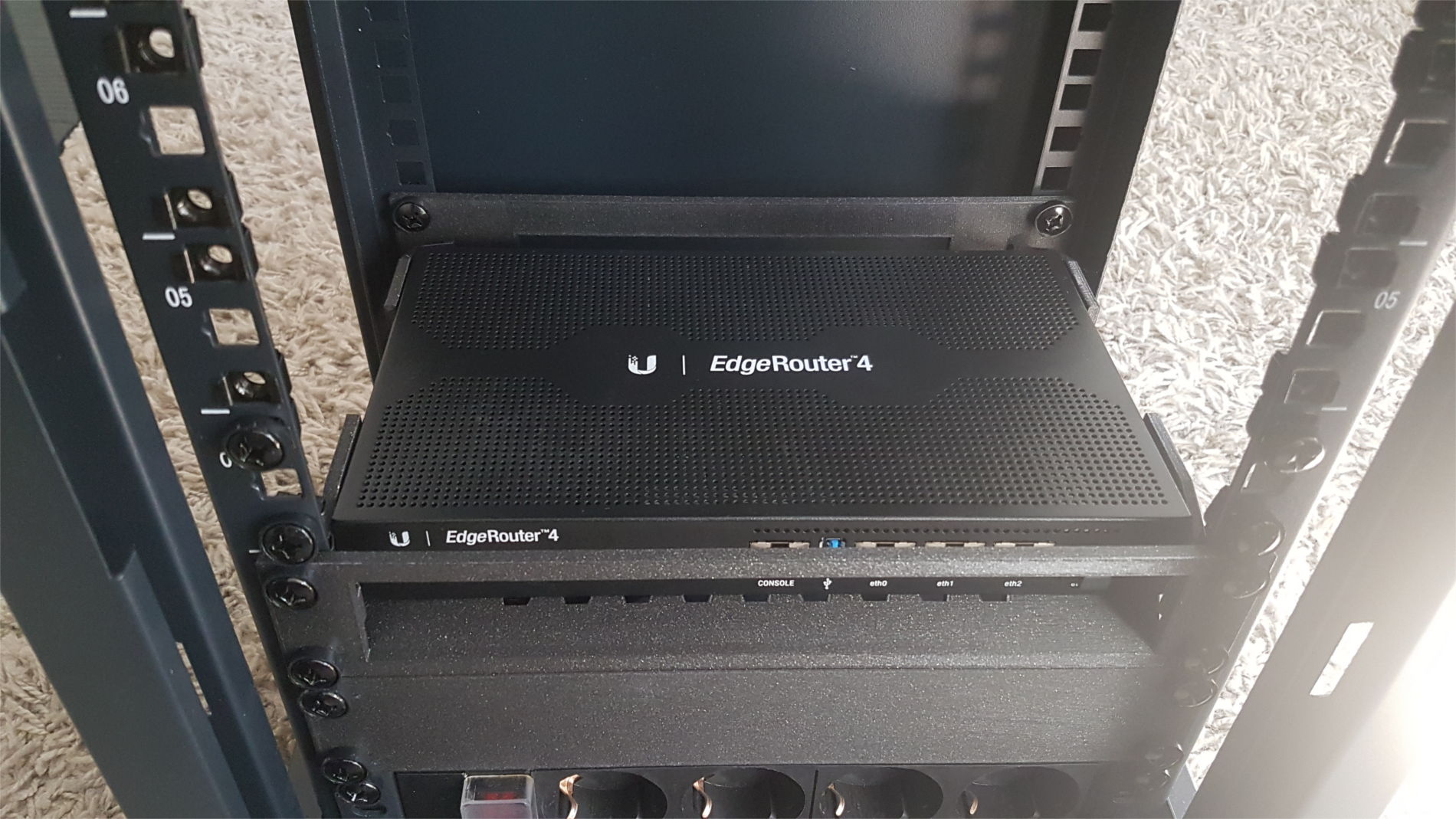 Ubiquiti EdgeRouter 4 (ER4) 10 inch rack mount by nobrake Download