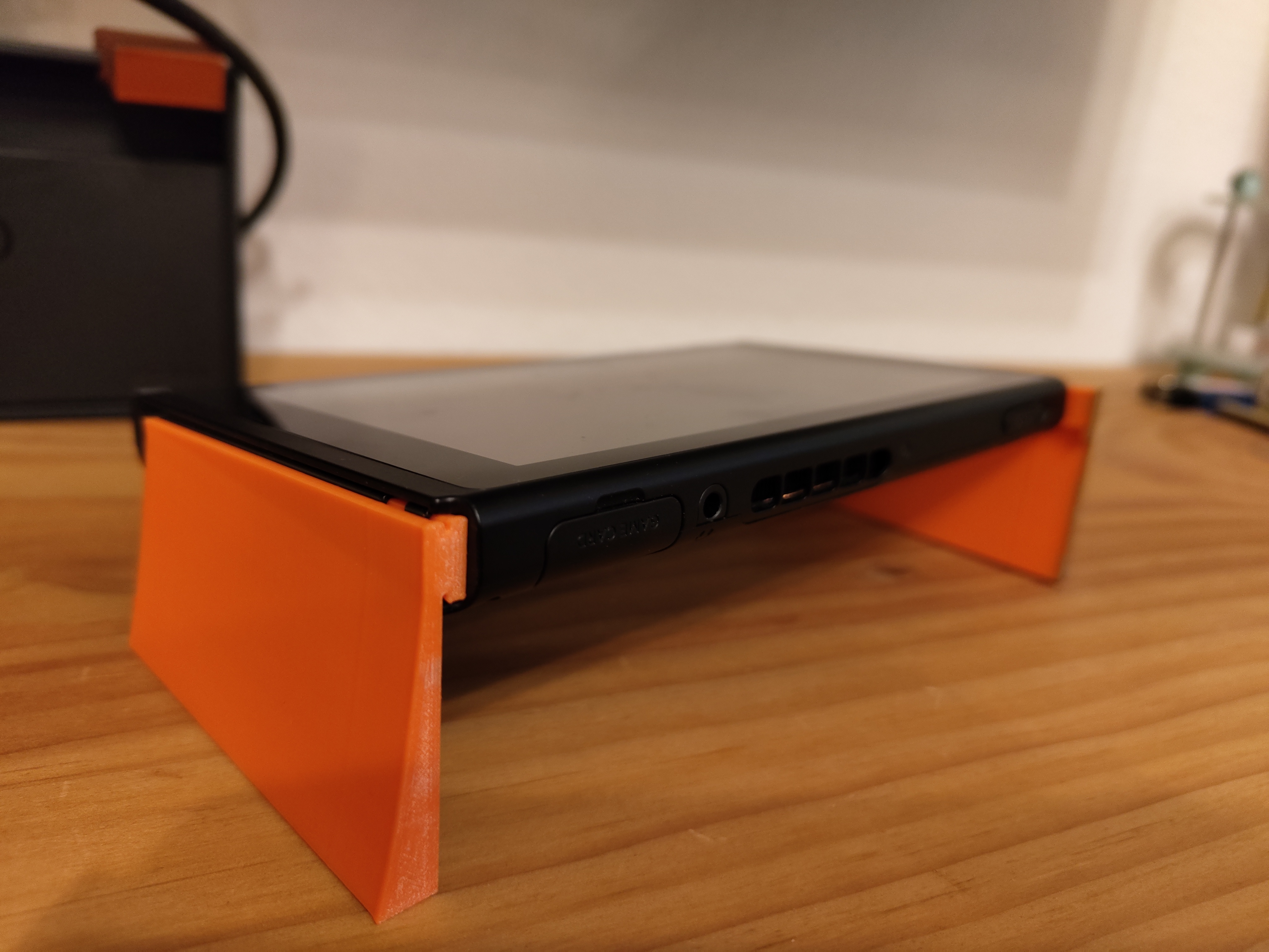 Nintendo Switch horizontal connected stand