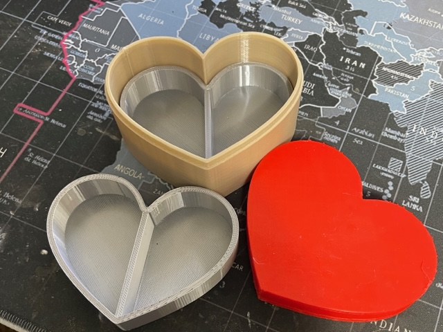 Partitioned Valentines Box