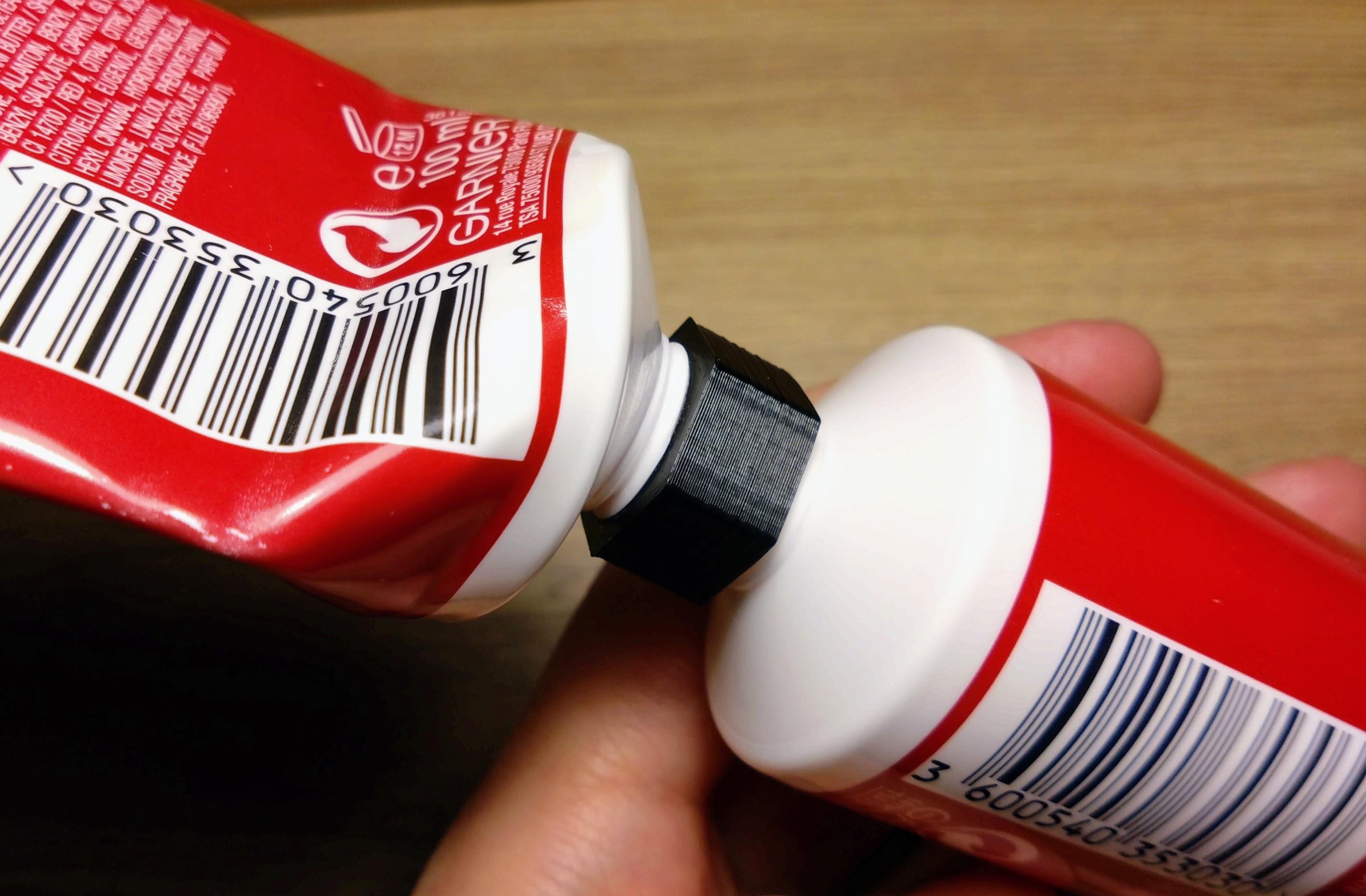 Cream tube transfer helper