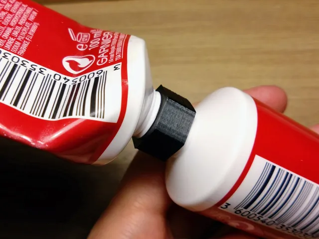 Cream tube transfer helper