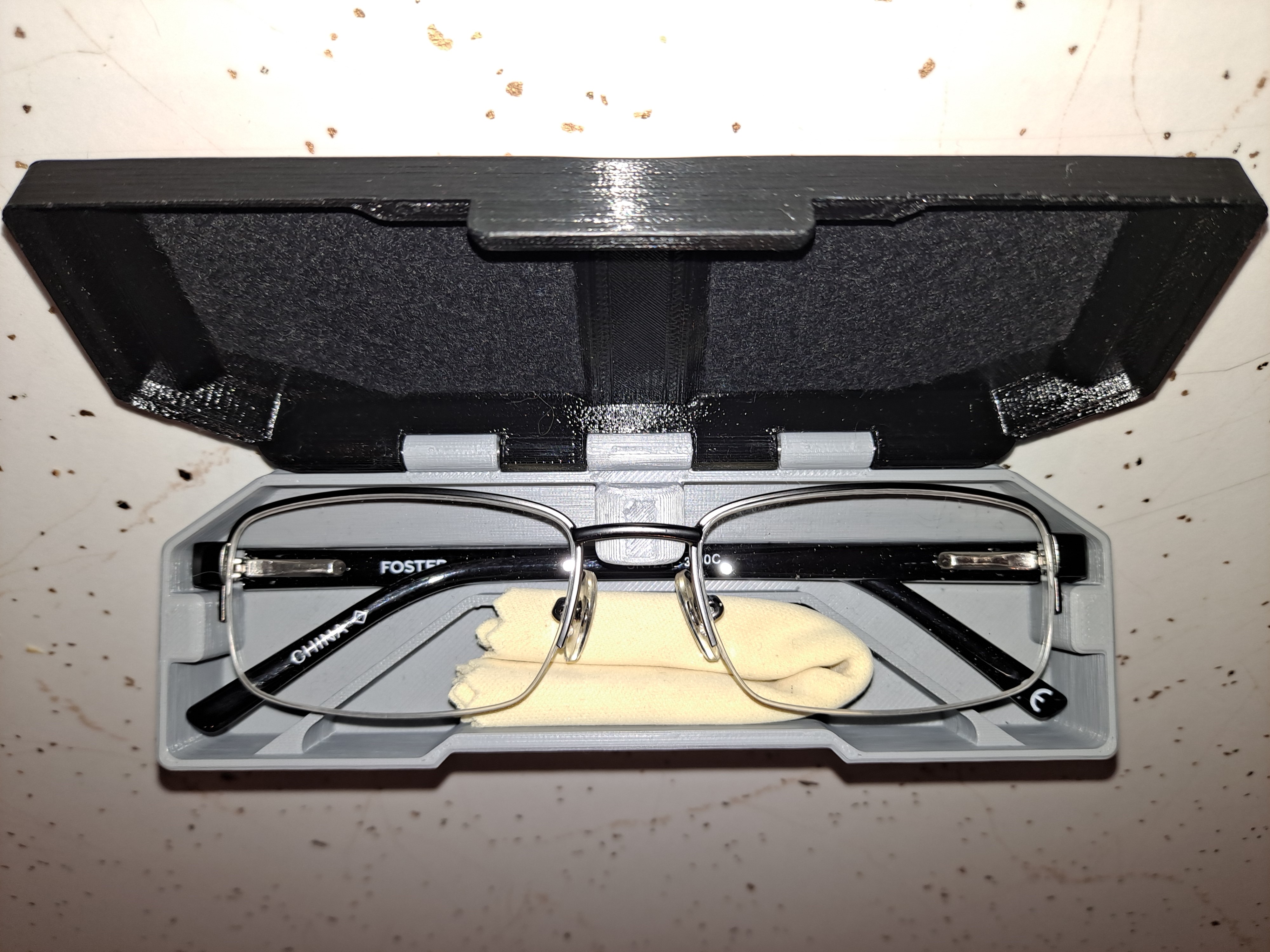 Miniatura 6 do modelo 3D Reading glasses case