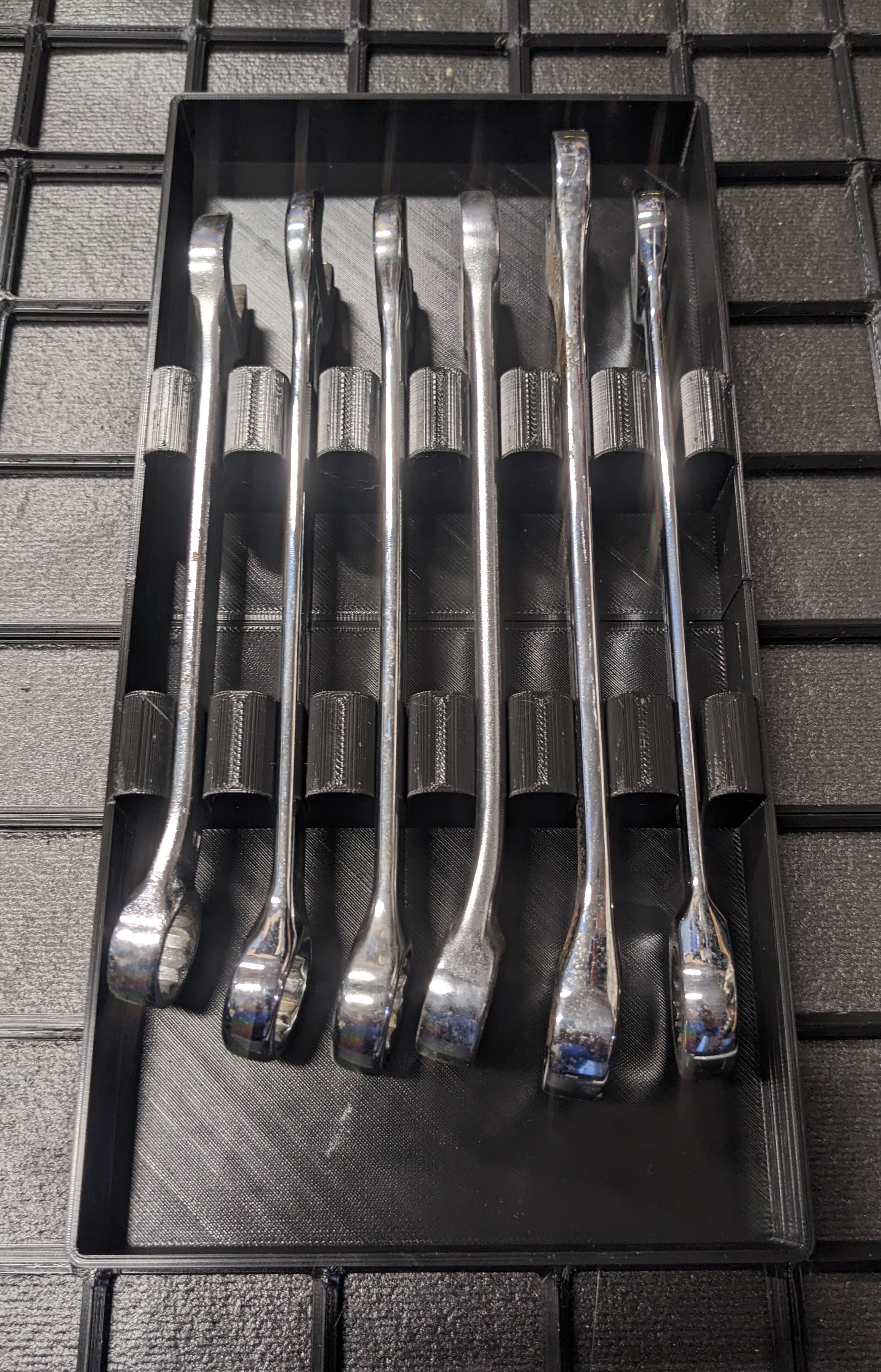 Gridfinity Box Wrench Organizer by SailorJerry Download free STL