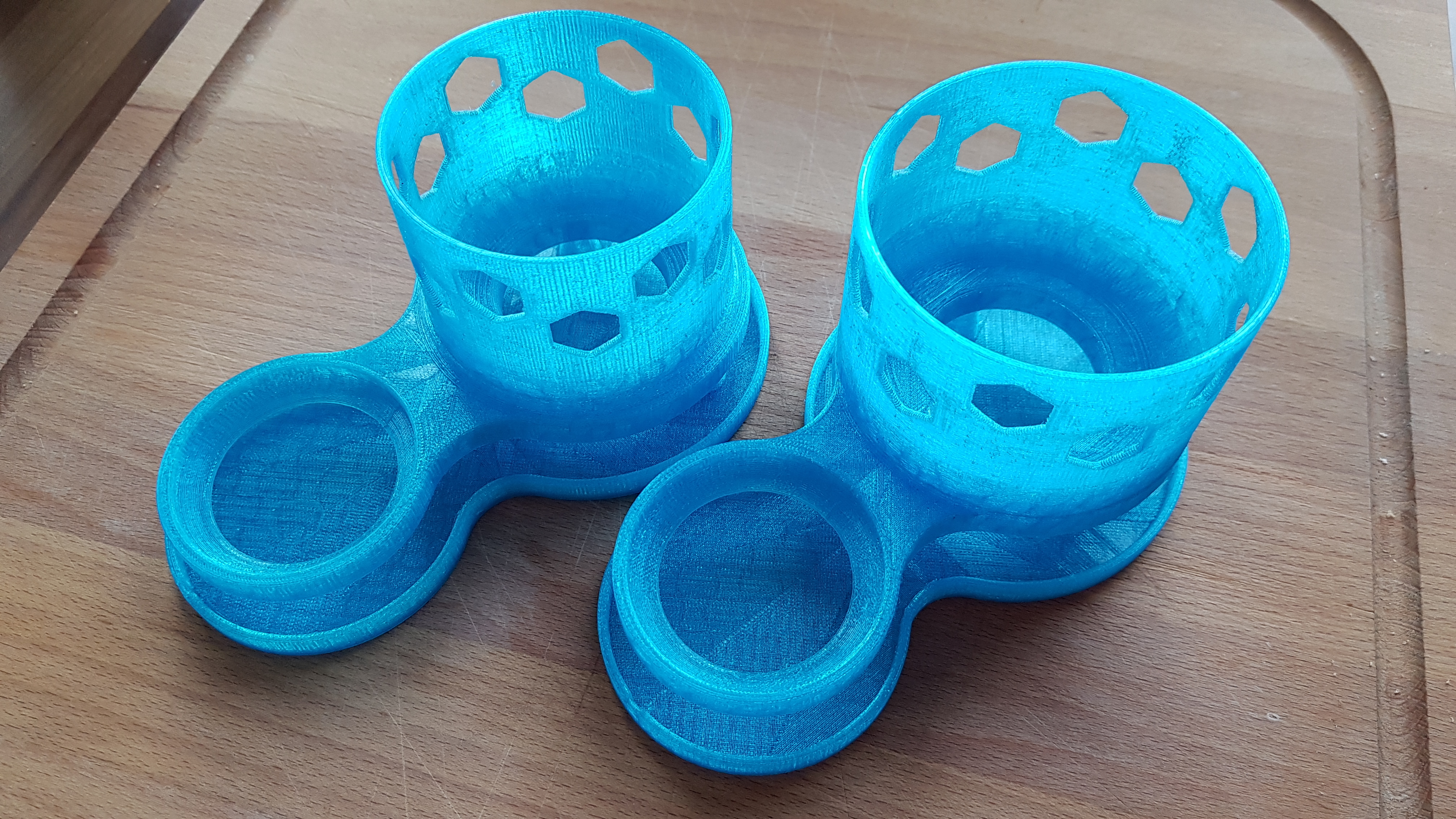 Miniatura 3 do modelo 3D waterdrop bottle drip stand