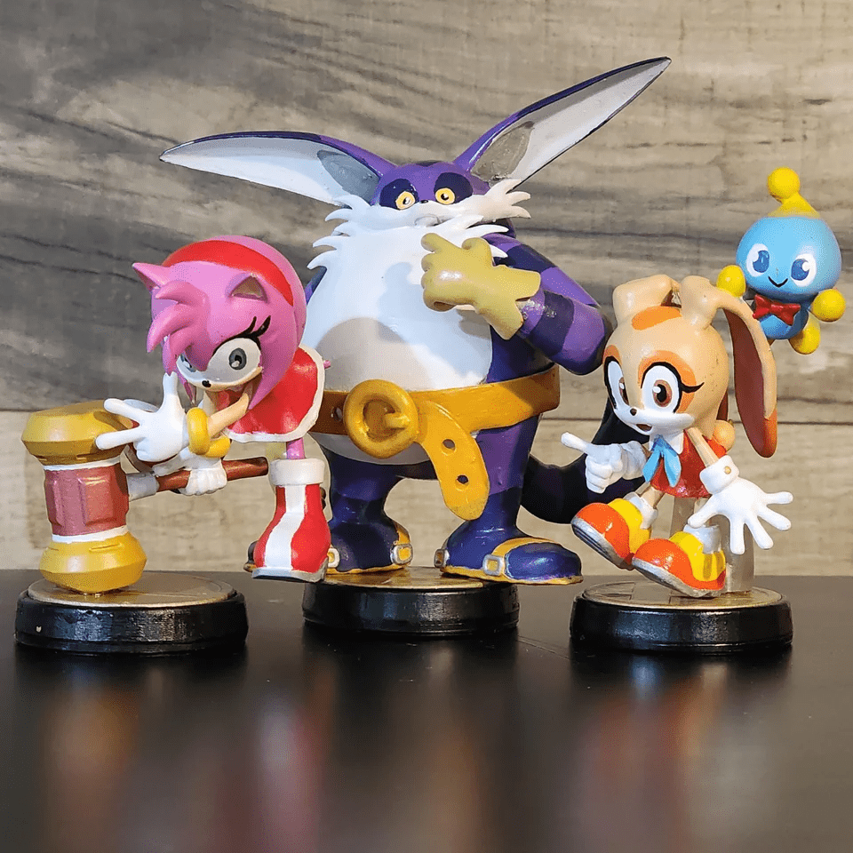 Team Rose Figurine Set: Amy, Cream, Big, and Sticks