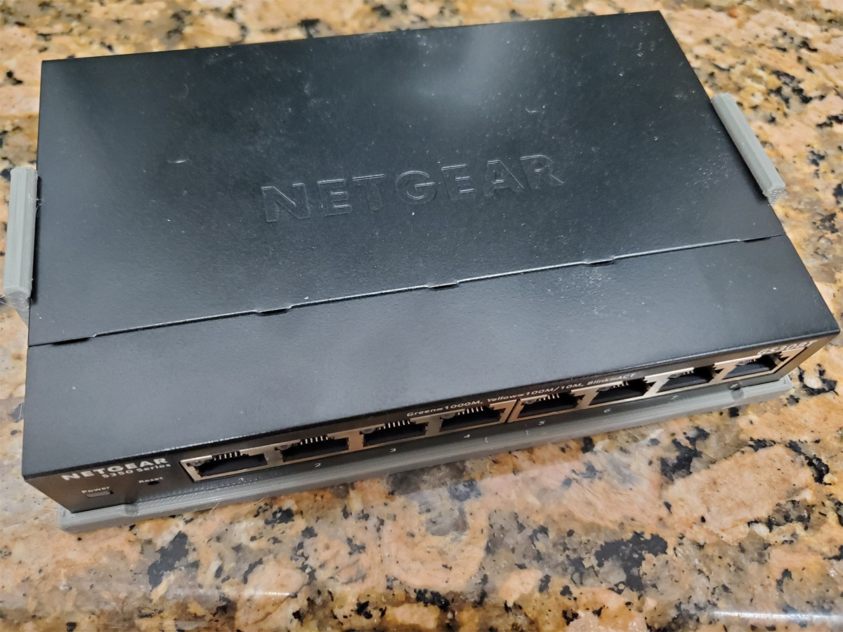 Netgear SG308 Switch (and other 8 port switches) Wall or Under Desk