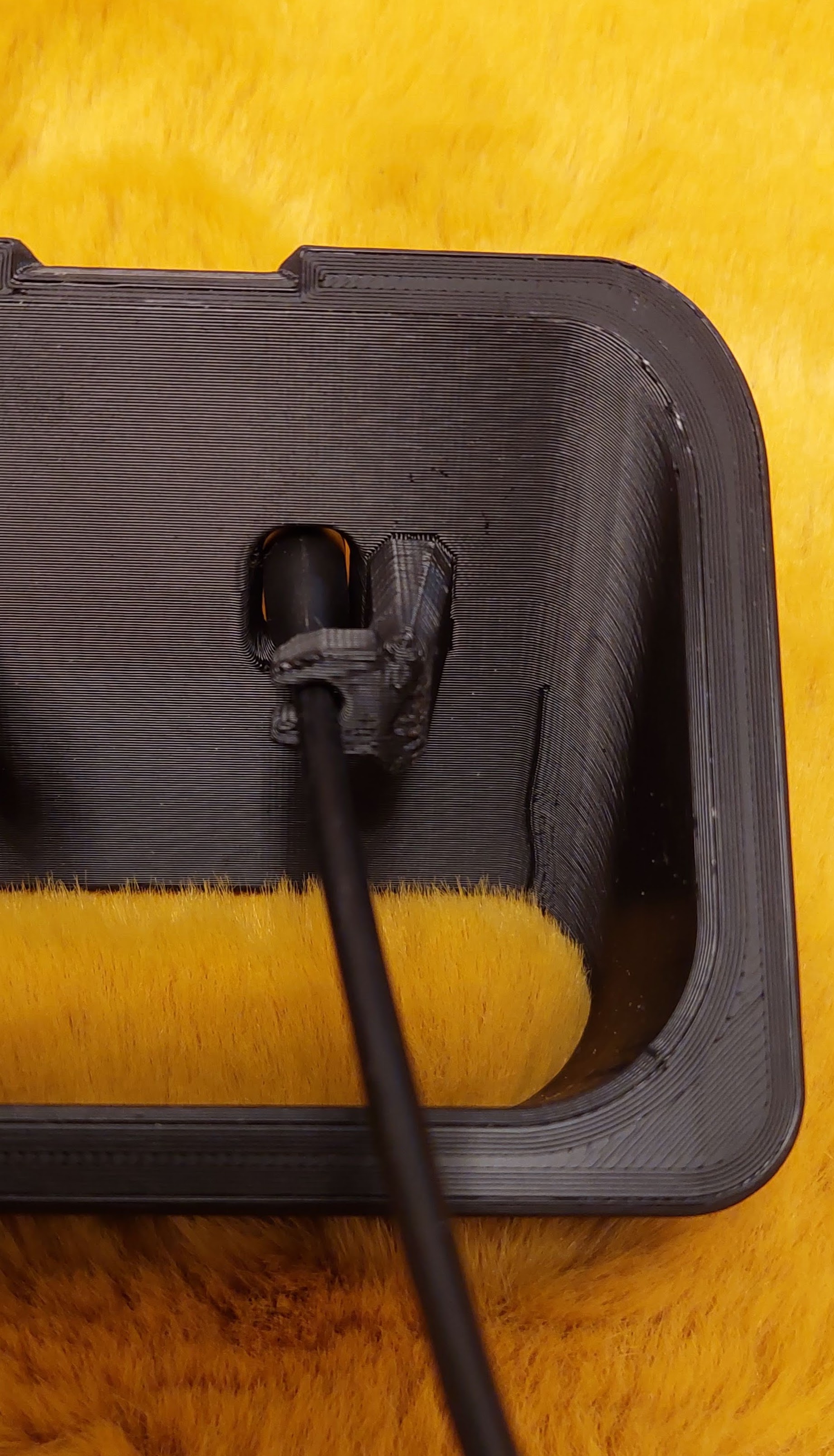 Nabíjecí stojan na hodinky Garmin / Garmin watch charge stand by