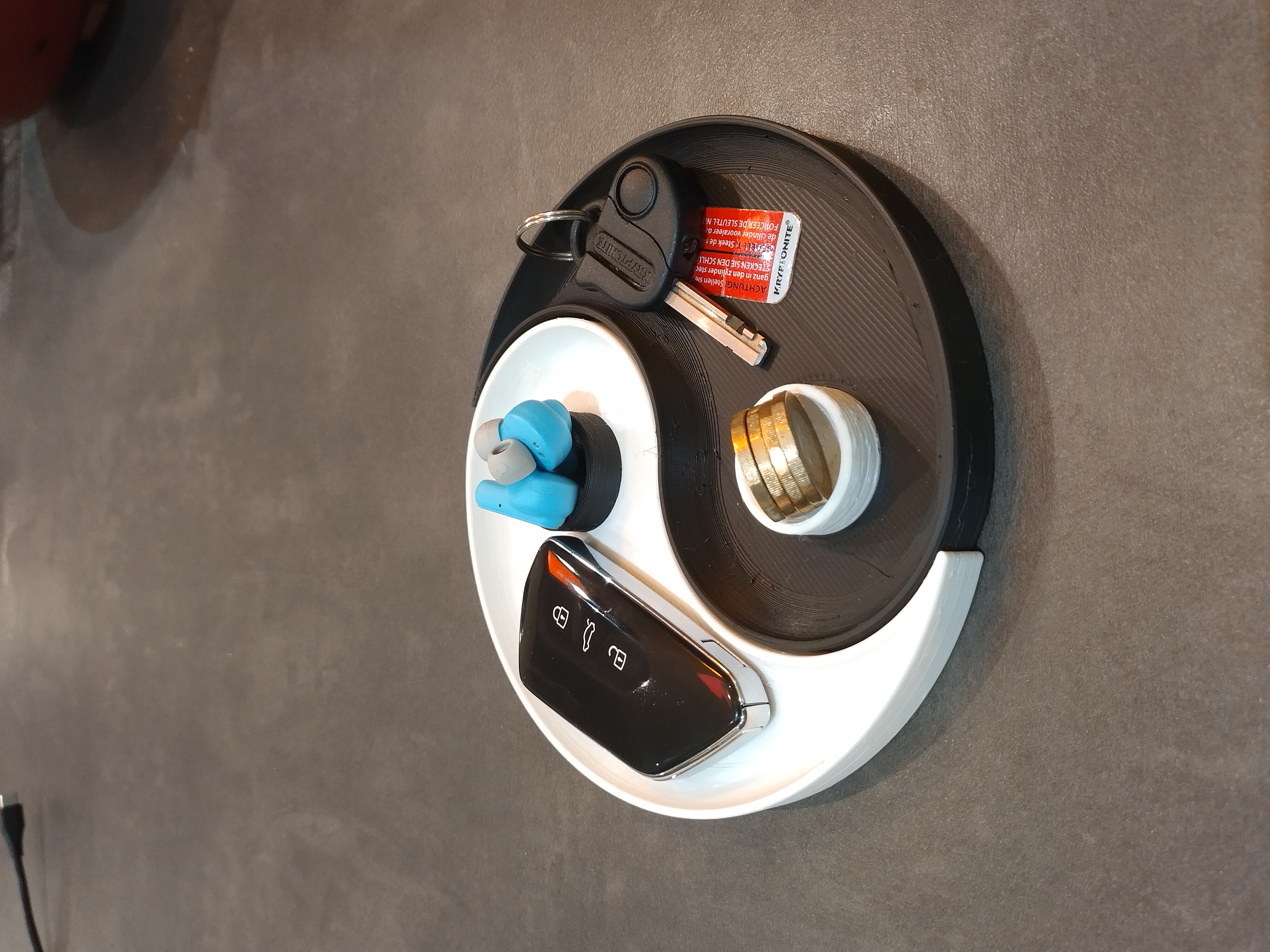 Yin & Yang Catch All Tray