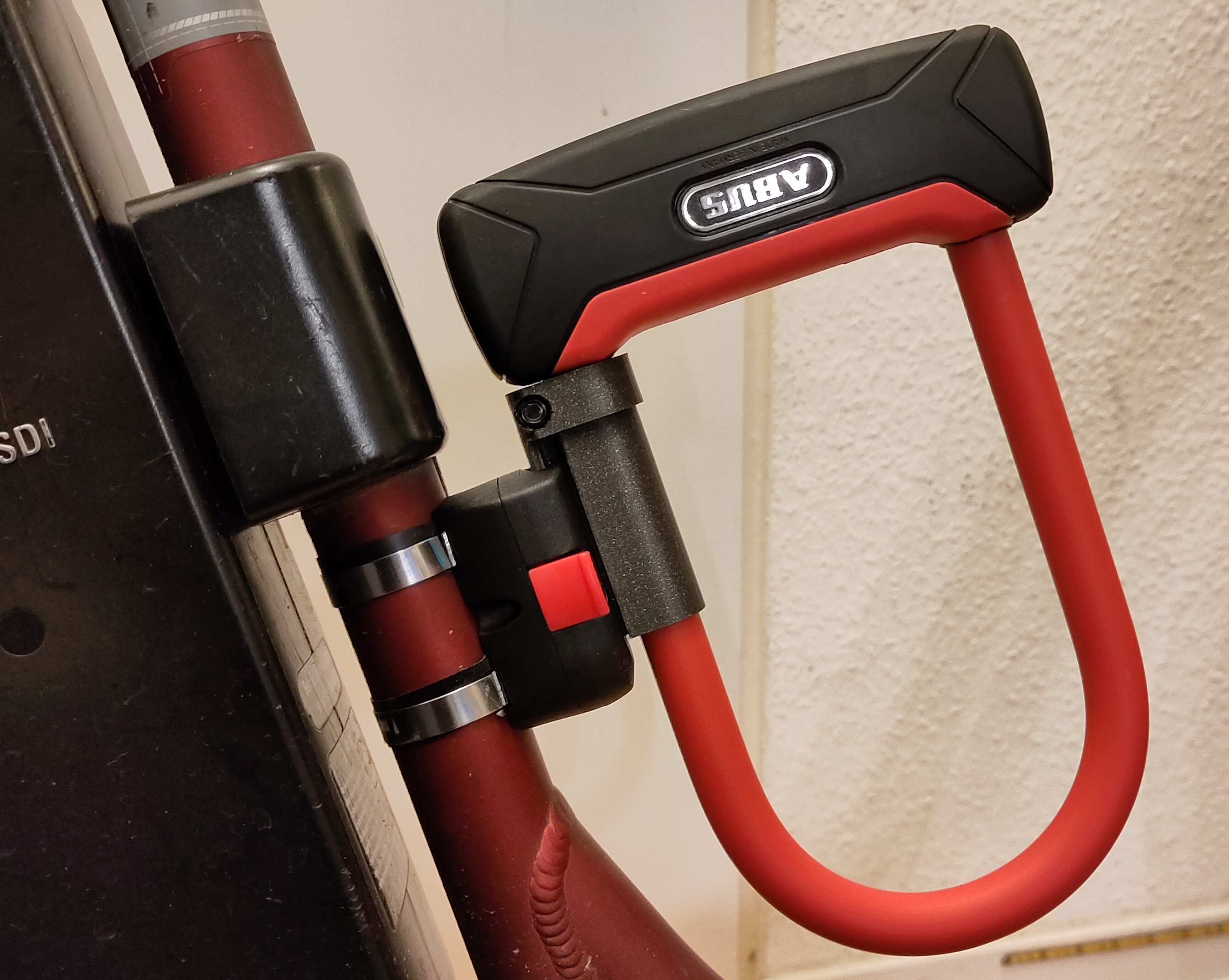 Klickfix mount for ABUS lock by davedarko Download free STL model