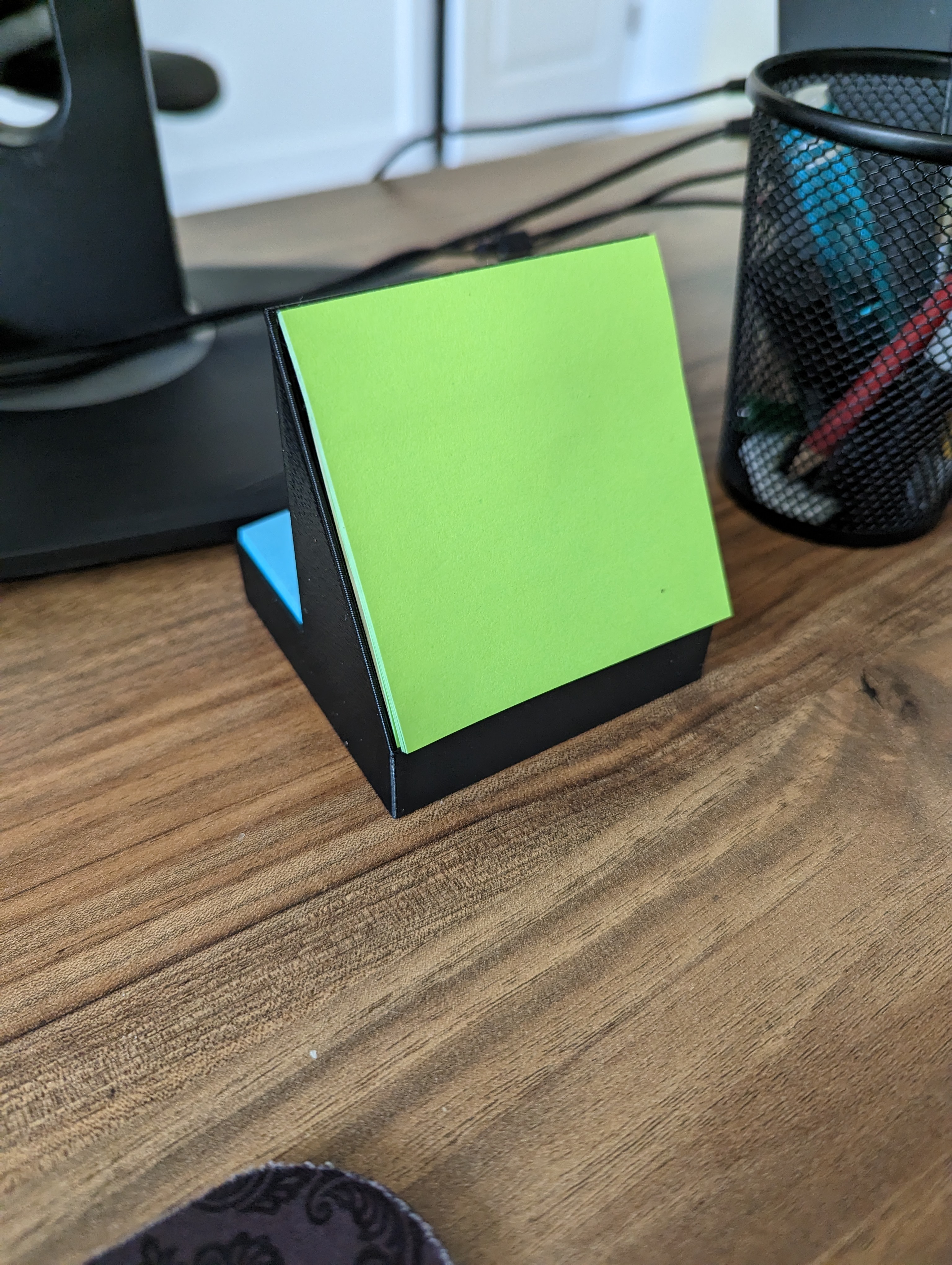 Post-It sticky note storage and display. Stacks on to-do list stencil.