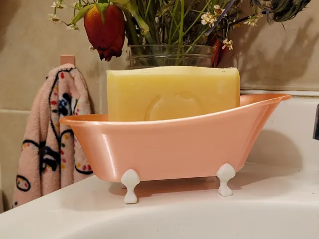 Clawfoot bathtub (soap holder)