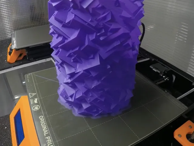 Randomly Orientated Cube Vase