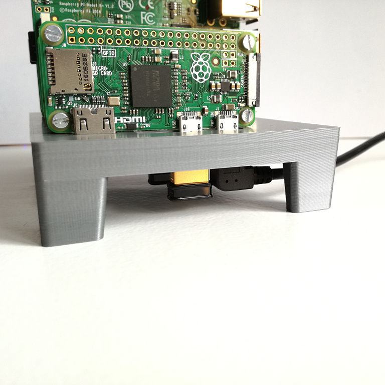 Miniatura 2 do modelo 3D Compact Raspberry Pi Rack