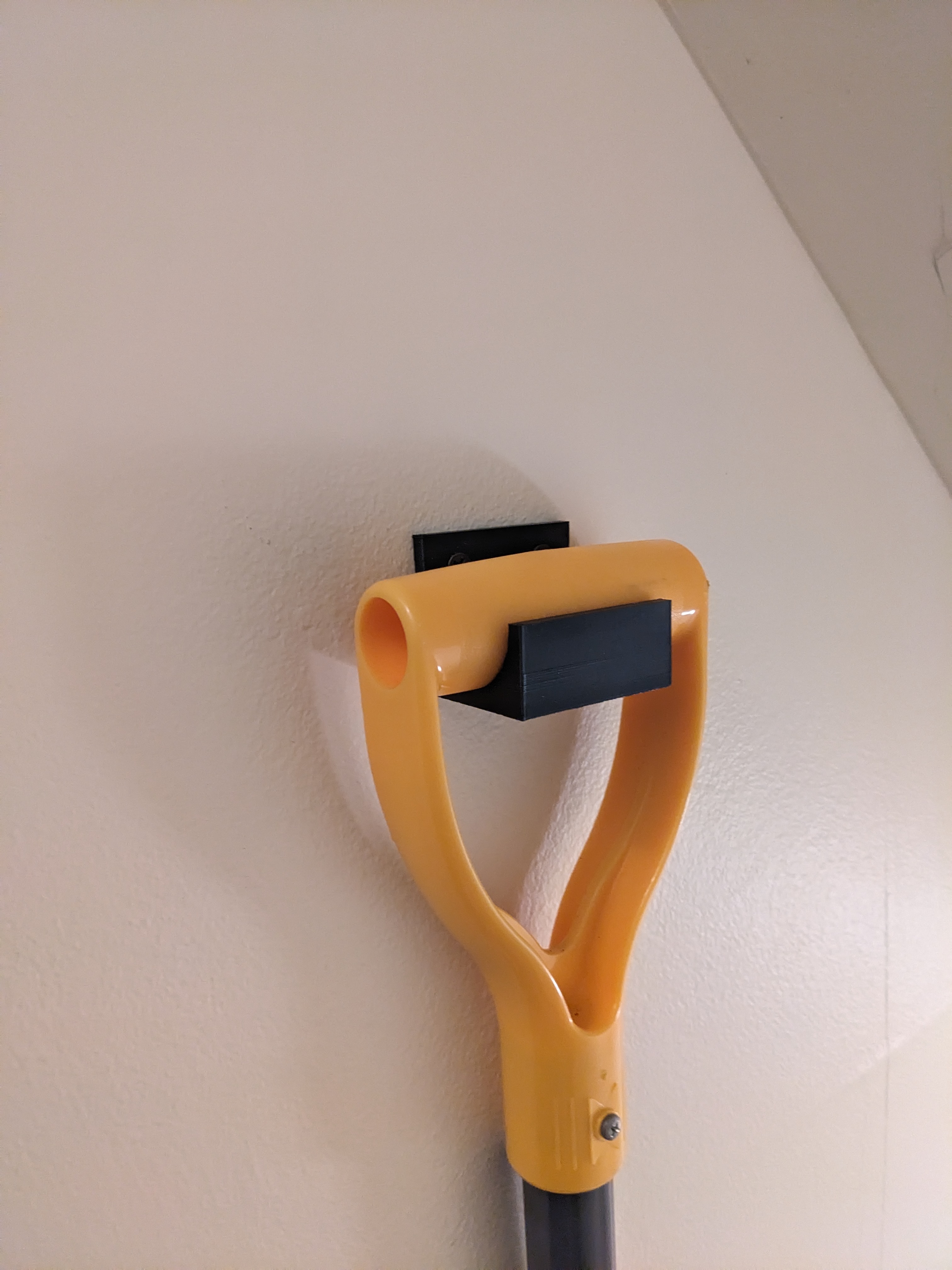 Shovel holder
