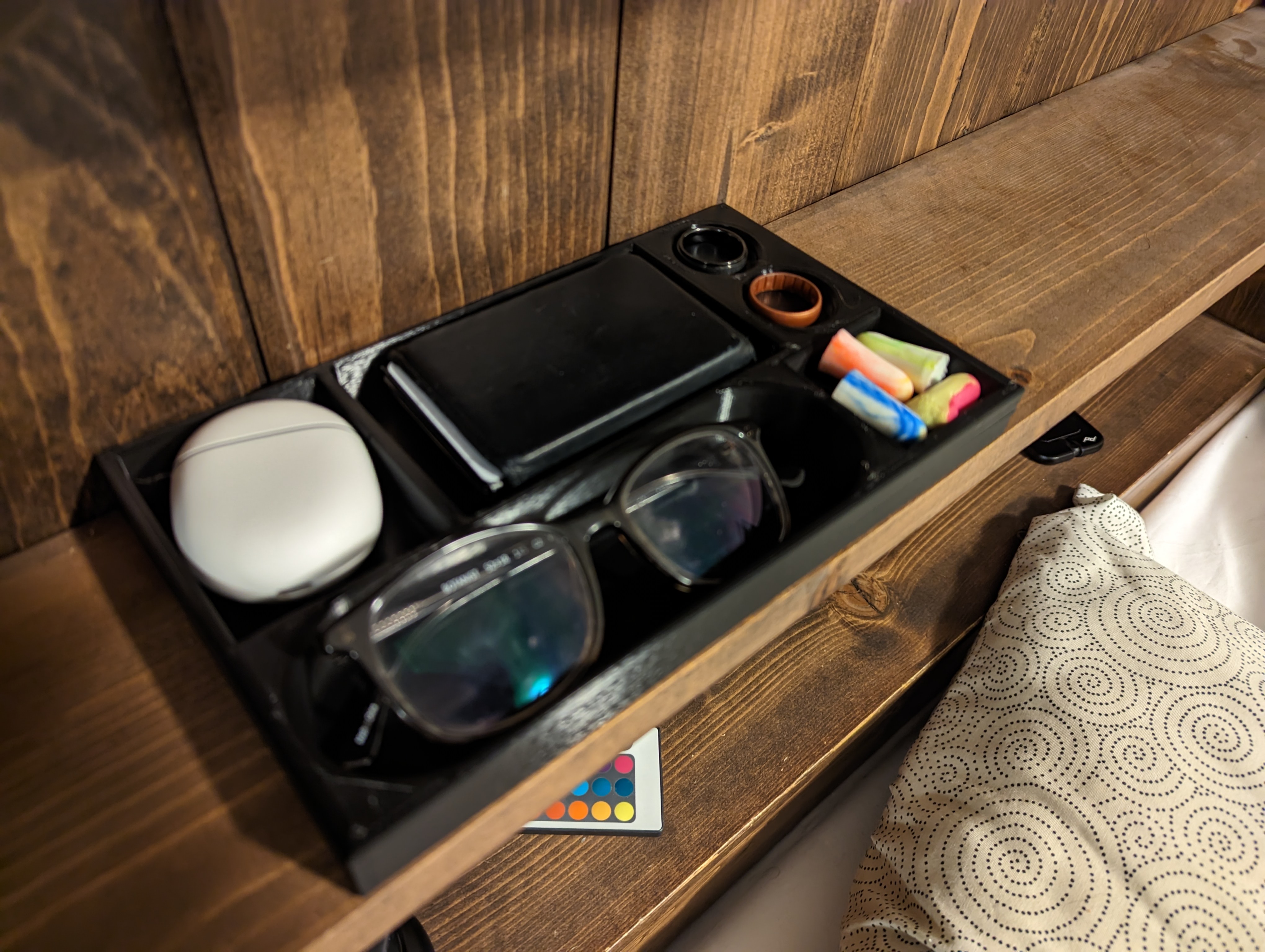 Bedside Table Organizer by Daniel Ryan Download free STL model