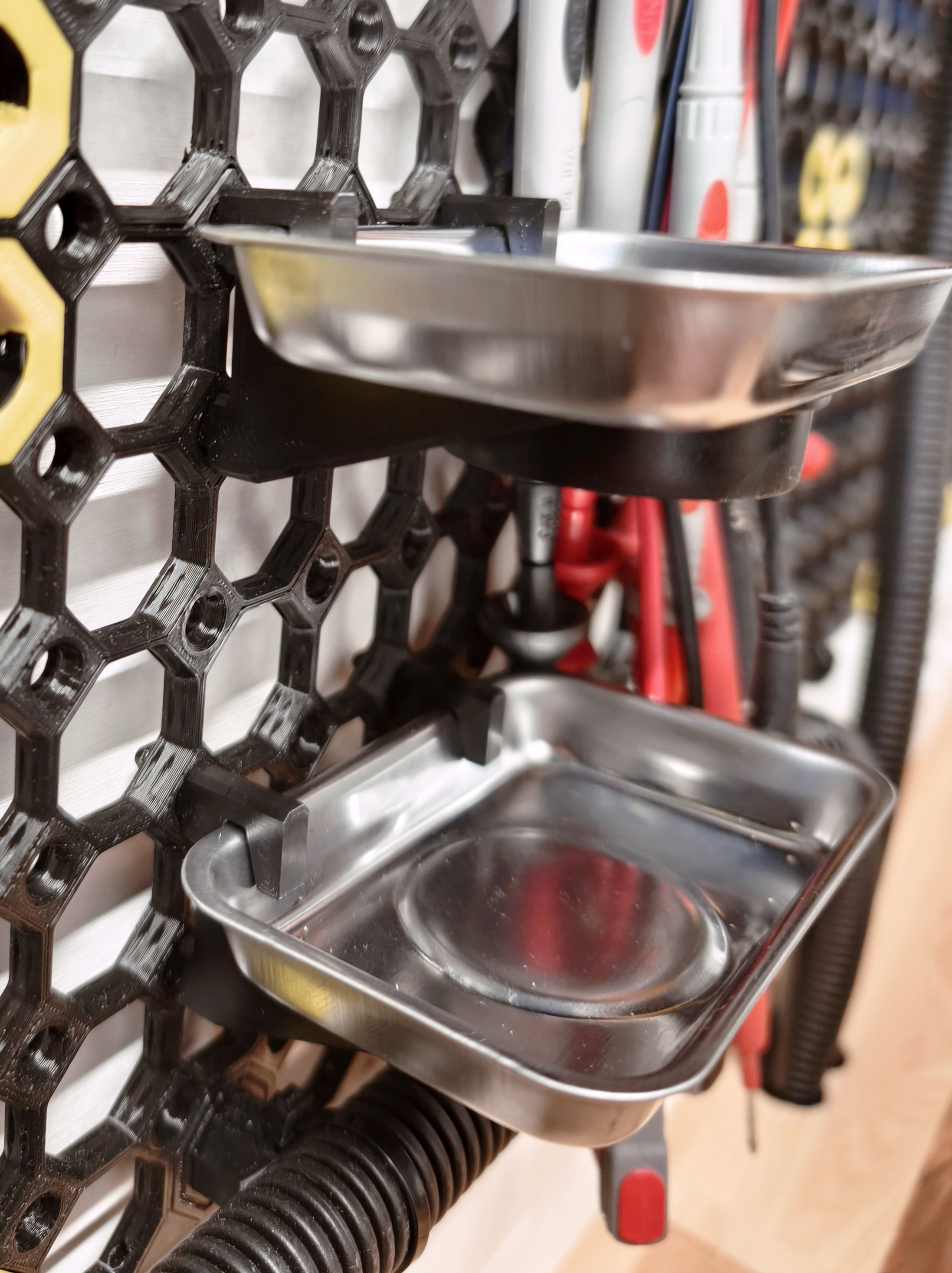 Multiboard hook for magnetic trays