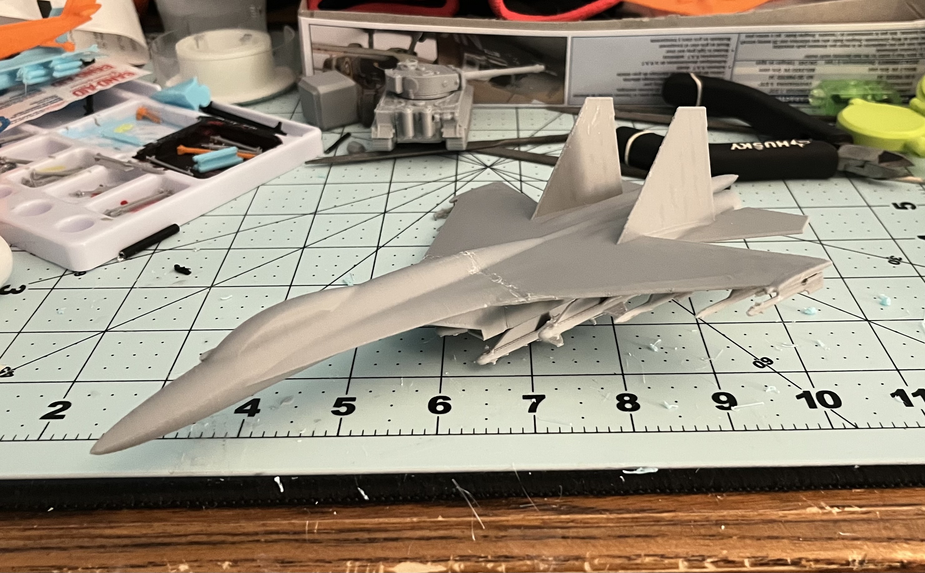 Su-35 (1/100 Scale)